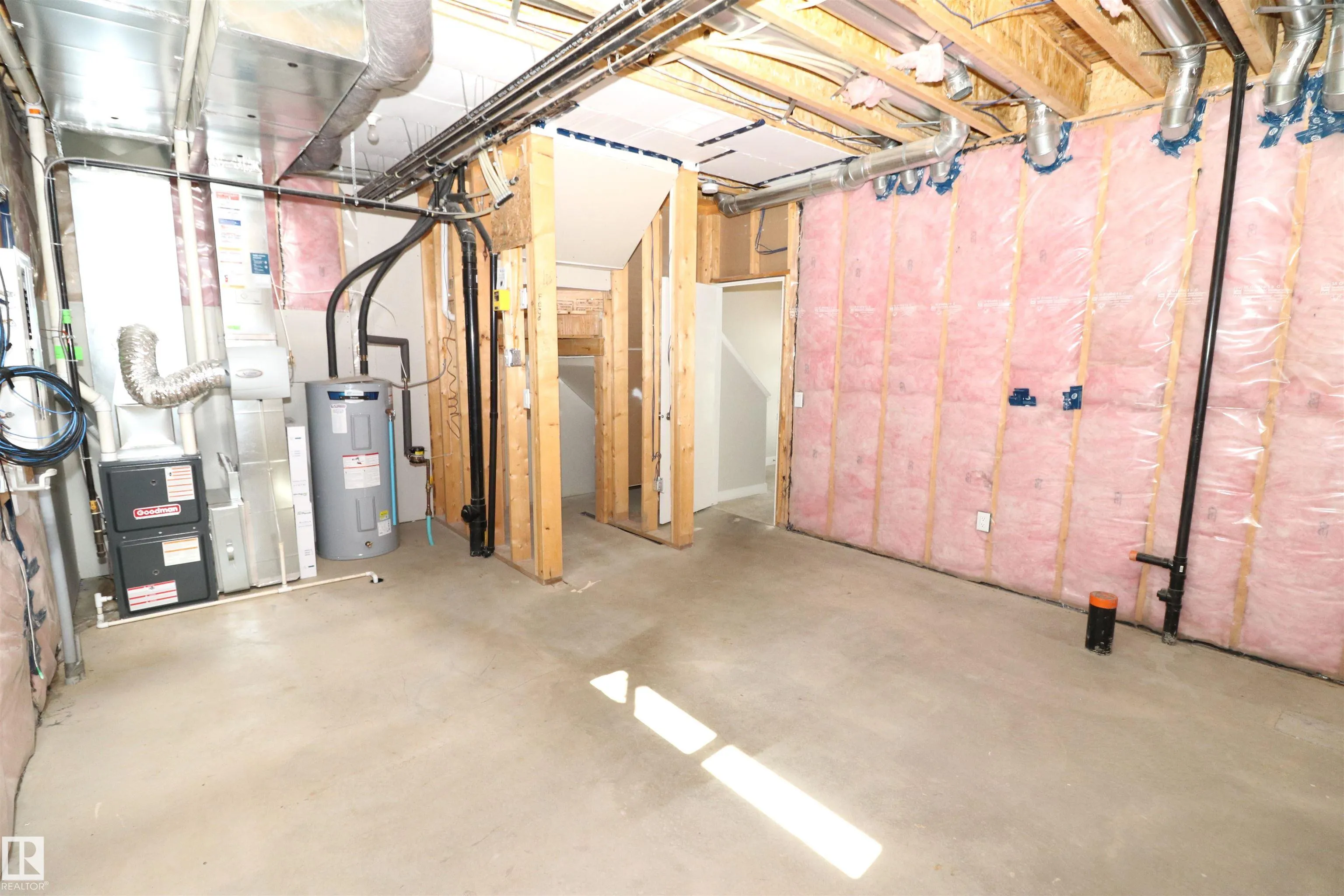 600 BELLEROSE Drive
