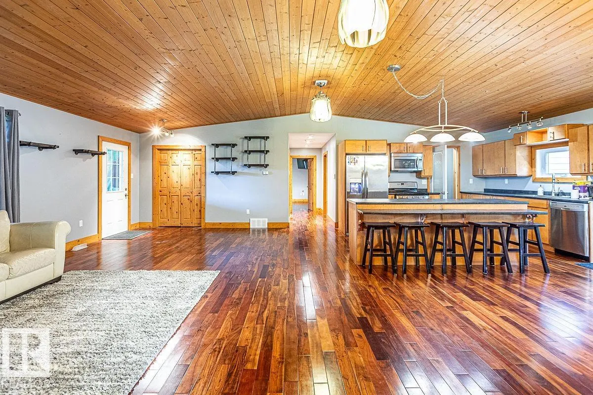 461042 RGE ROAD 40