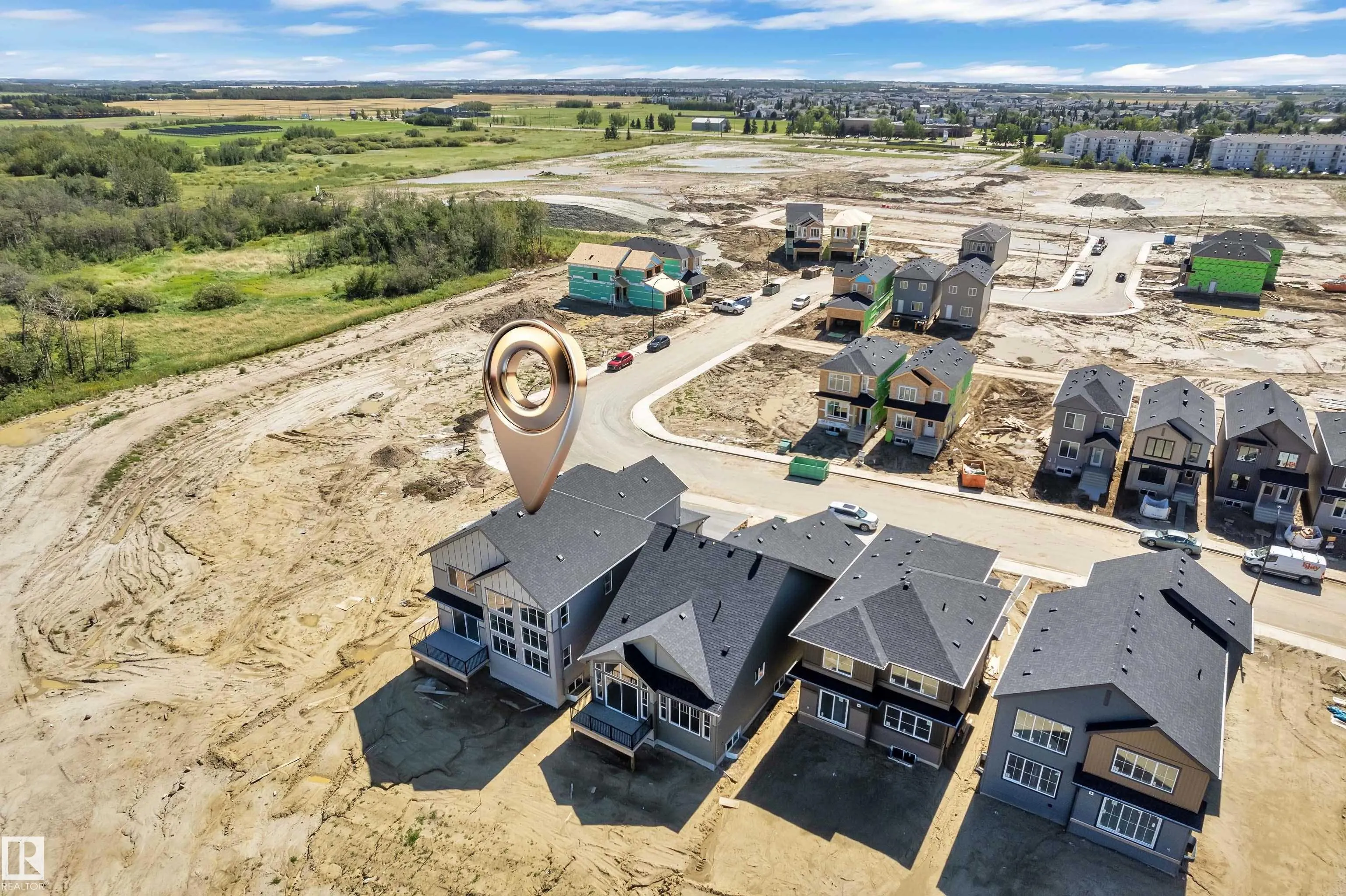 266 Falcon Crescent