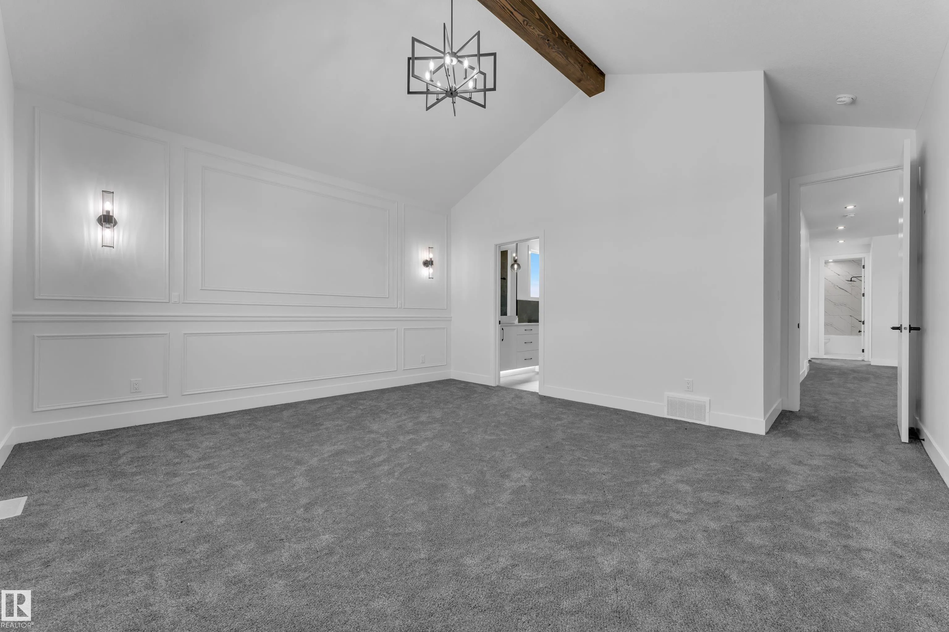 266 Falcon Crescent