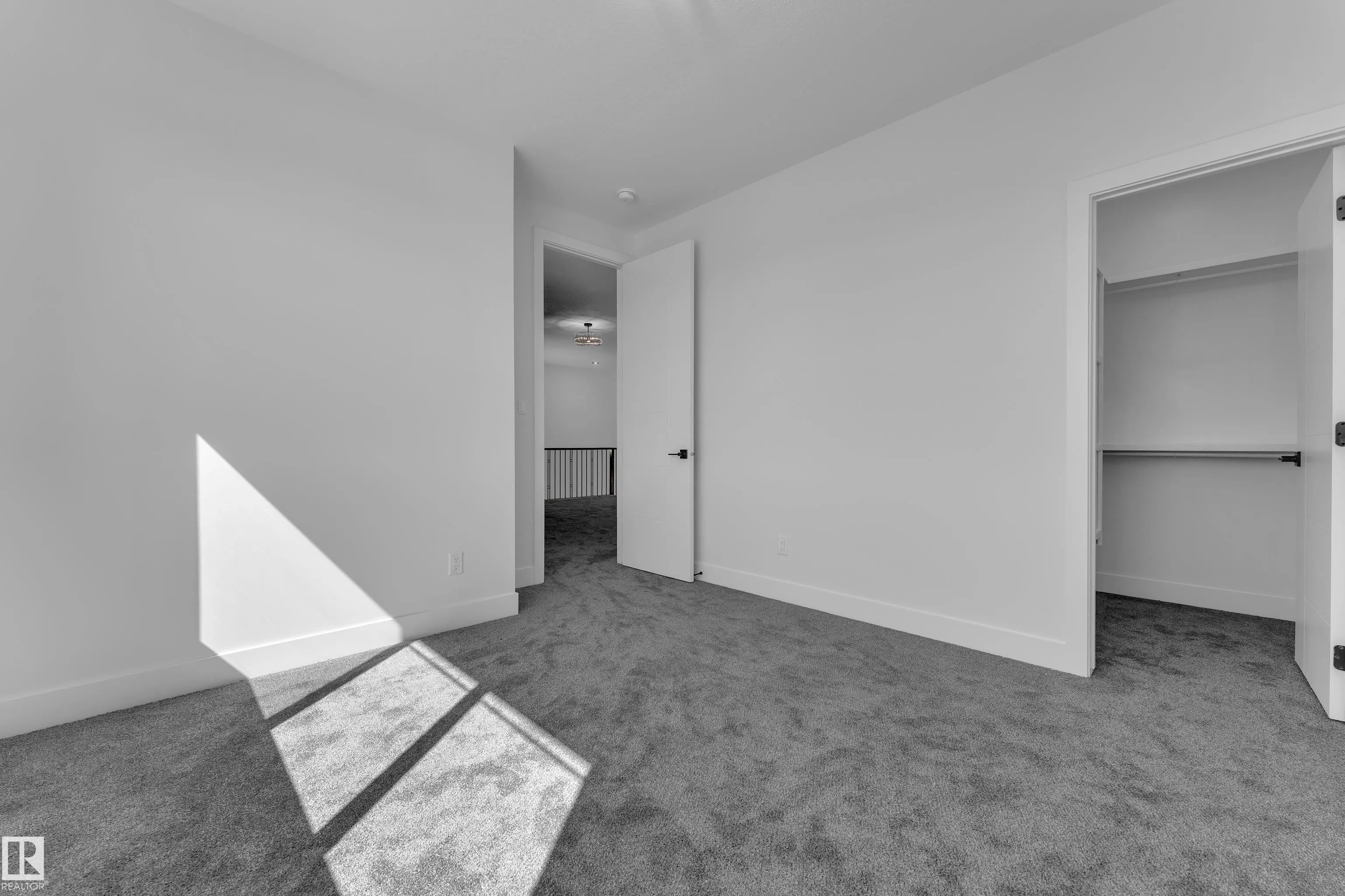266 Falcon Crescent