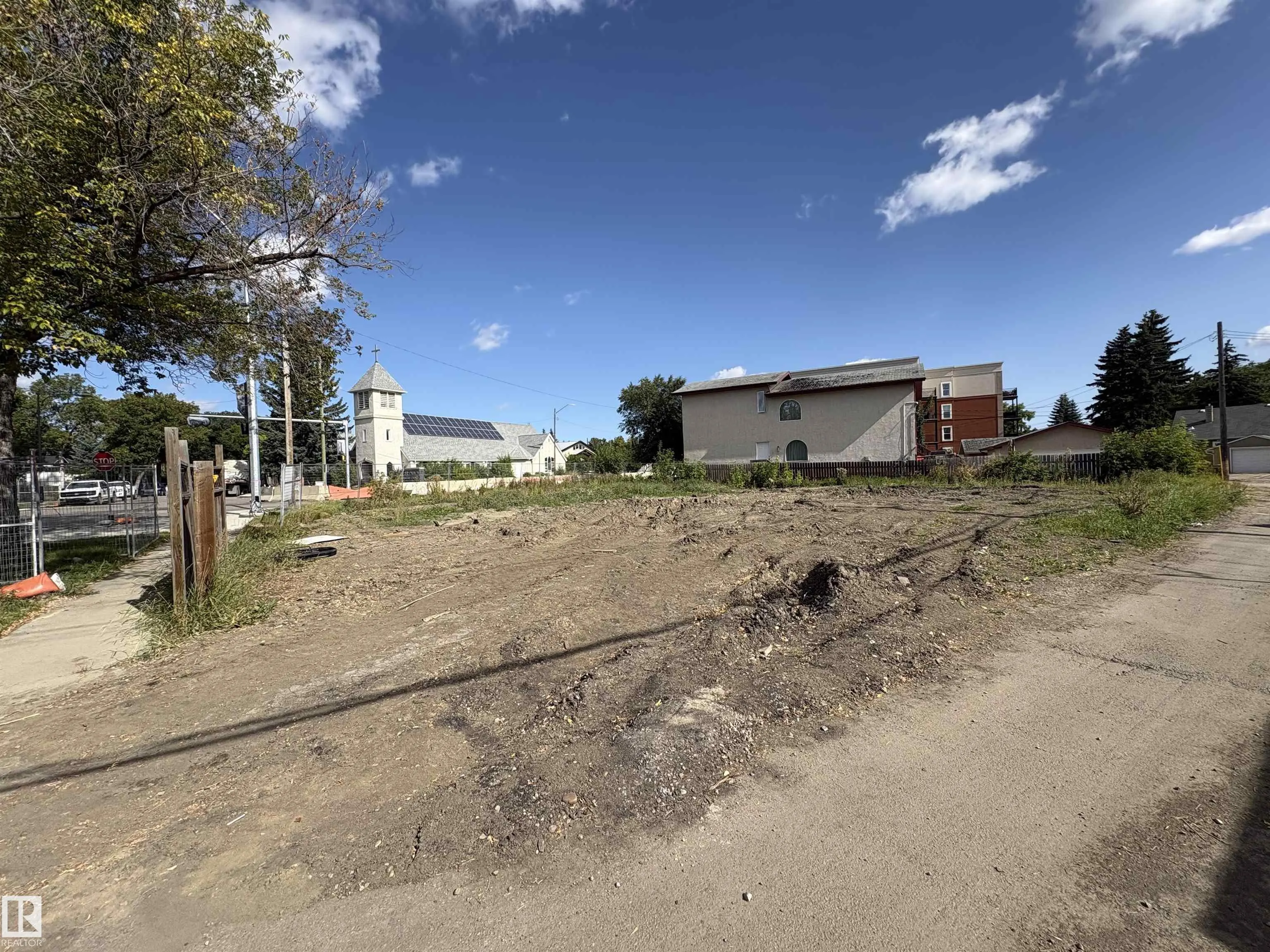 14431 STONY PLAIN RD Road