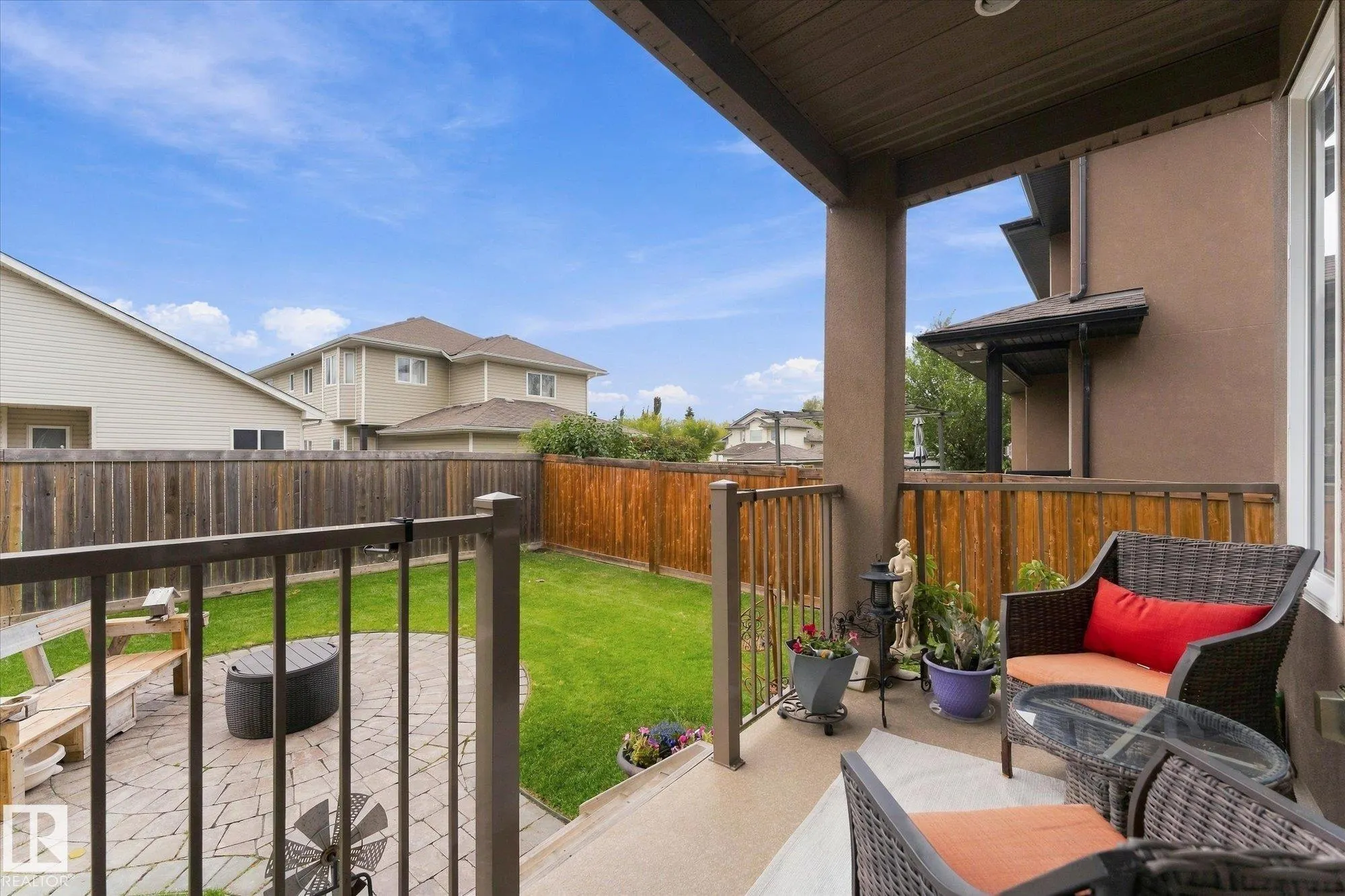 4 LAKESHORE Cove