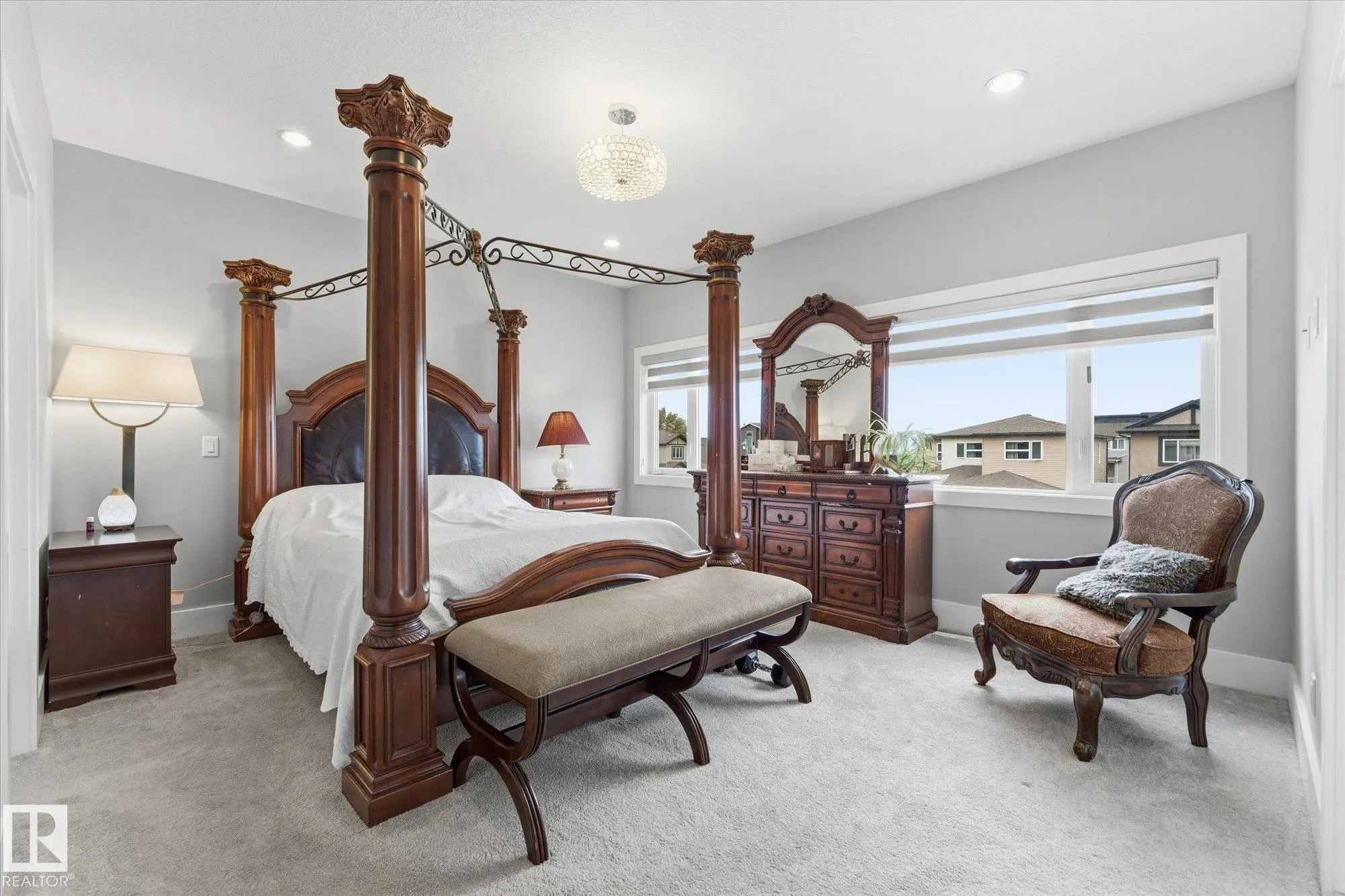 4 LAKESHORE Cove