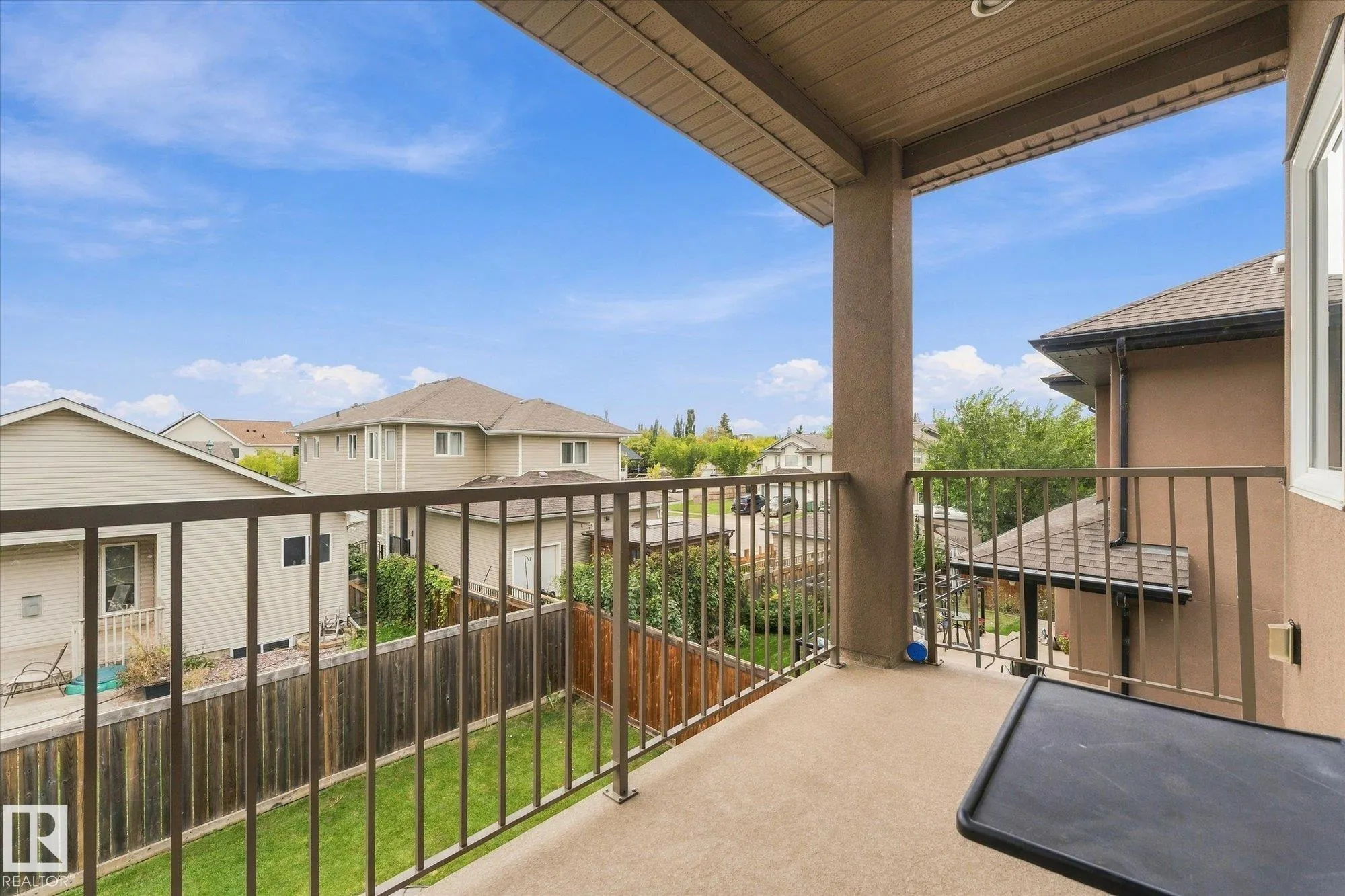 4 LAKESHORE Cove