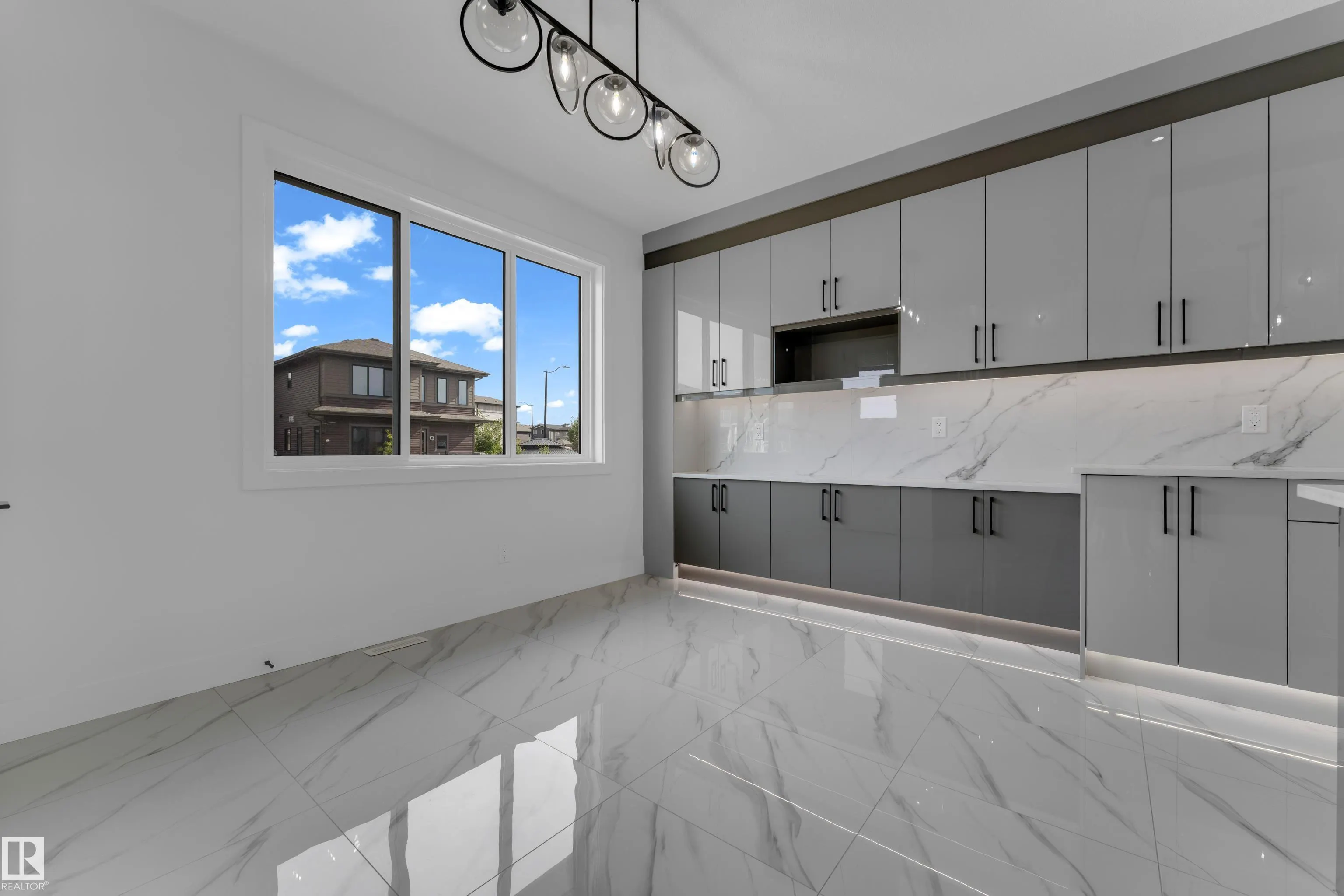 202 Linden Loop