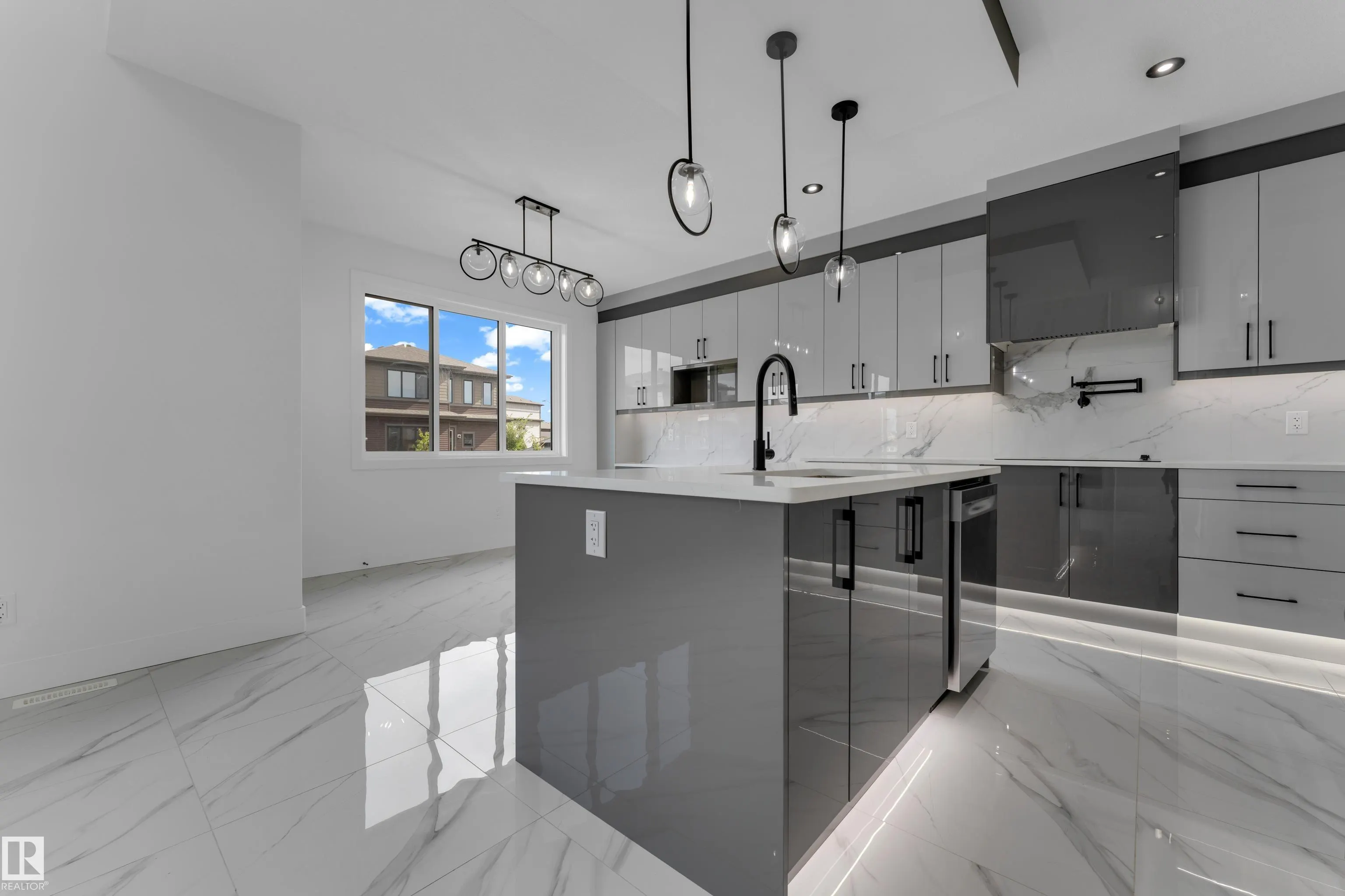 202 Linden Loop