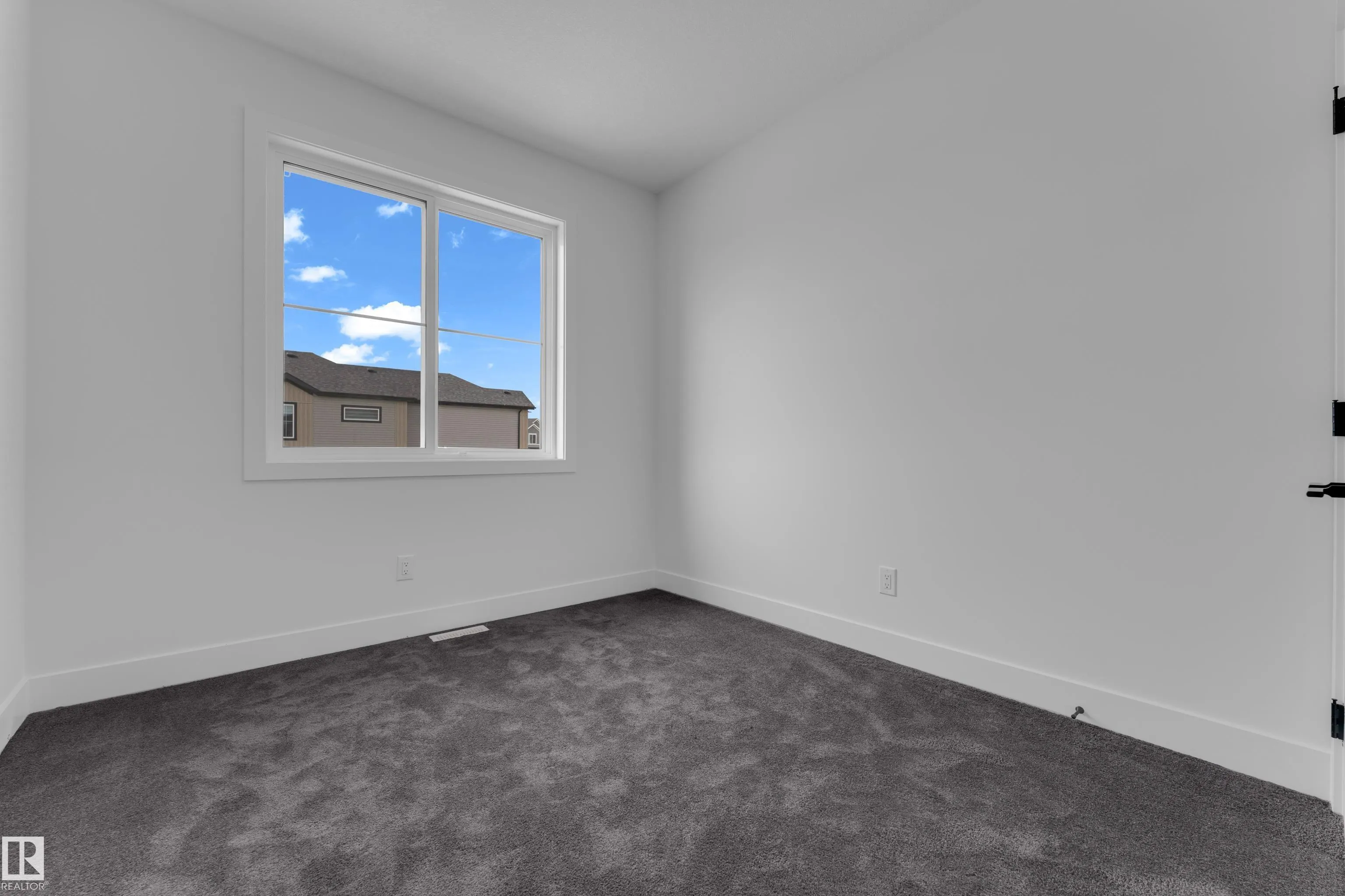 202 Linden Loop
