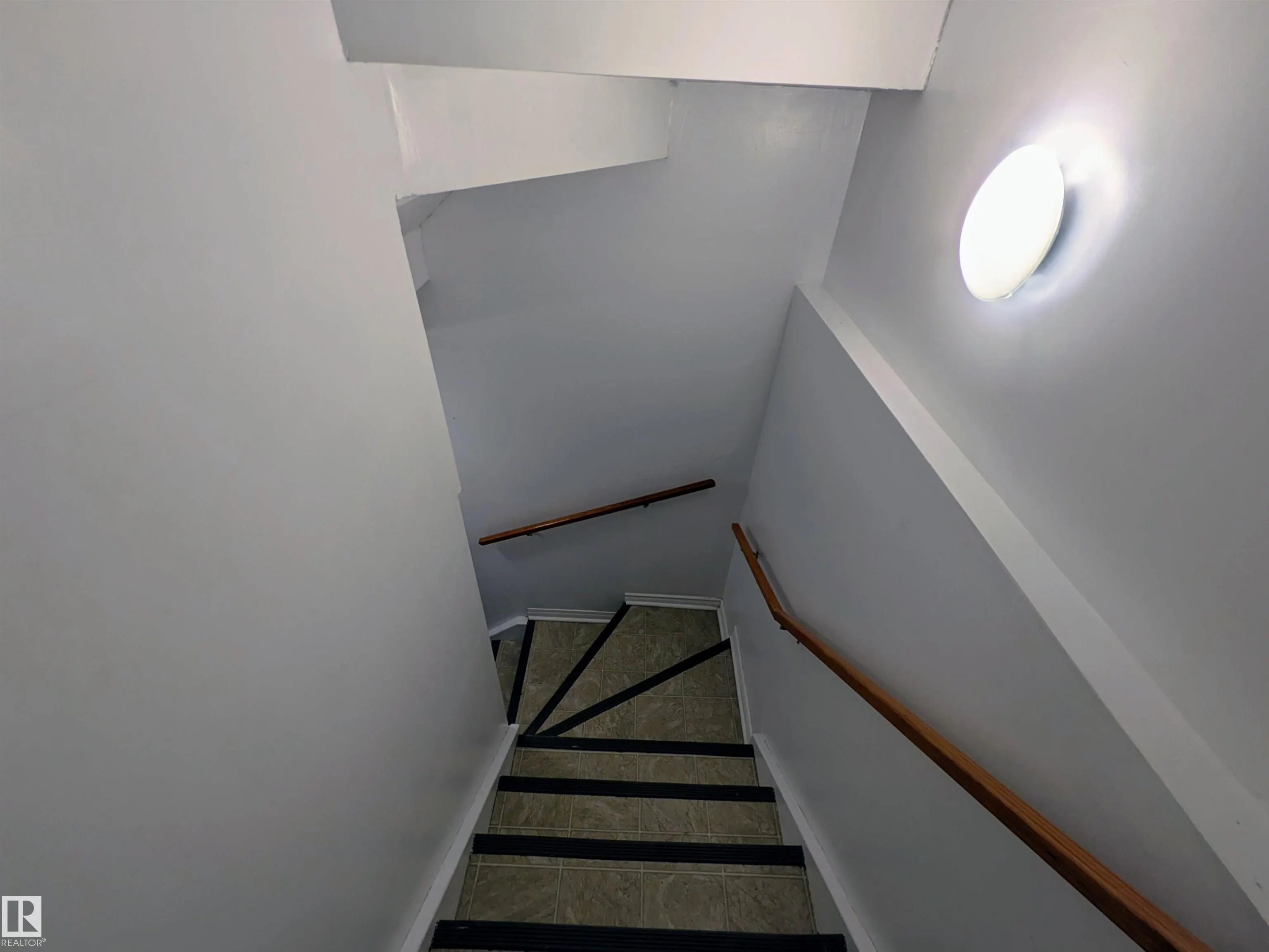 67 VENTURA Street