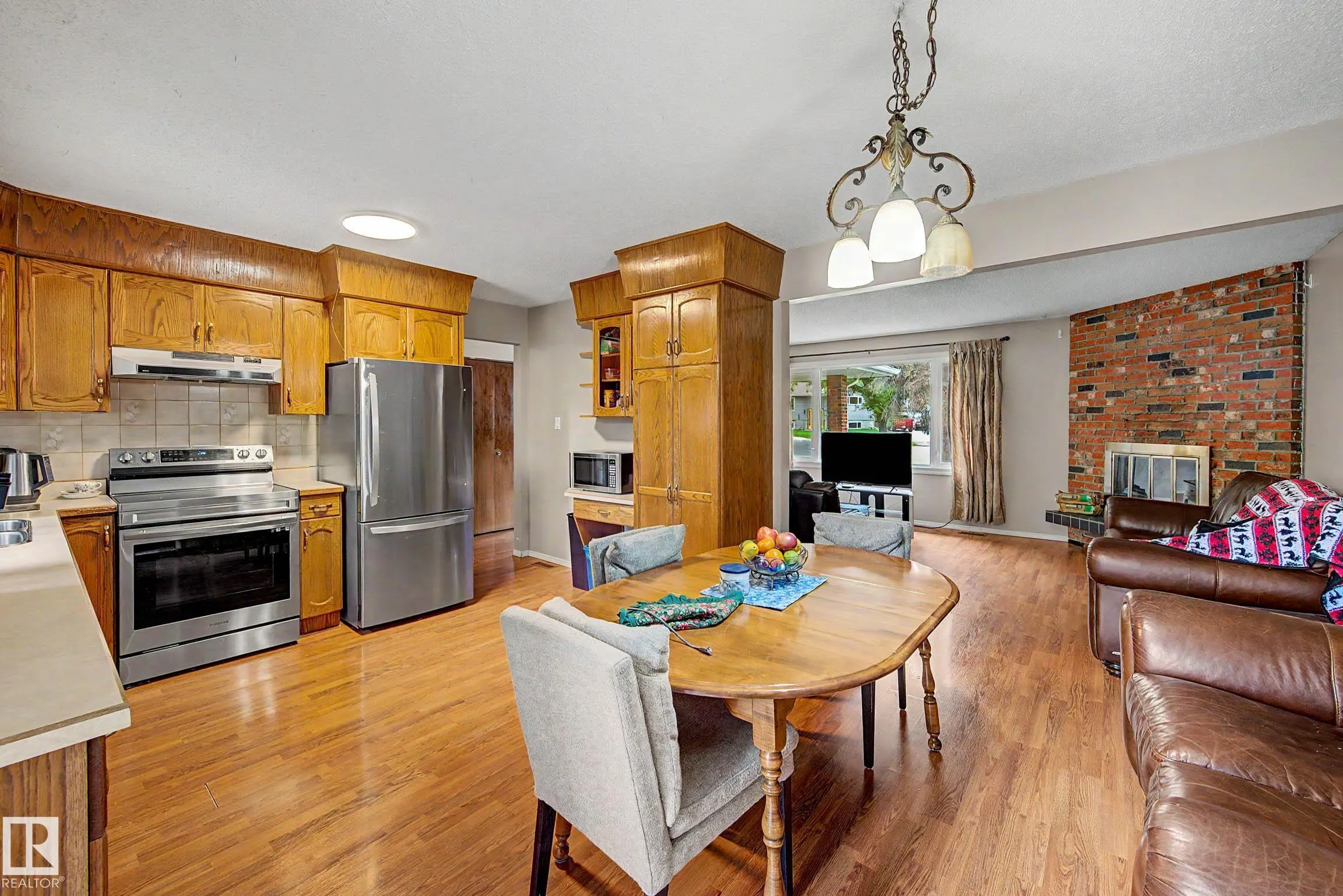 23 MONTCALM Crescent