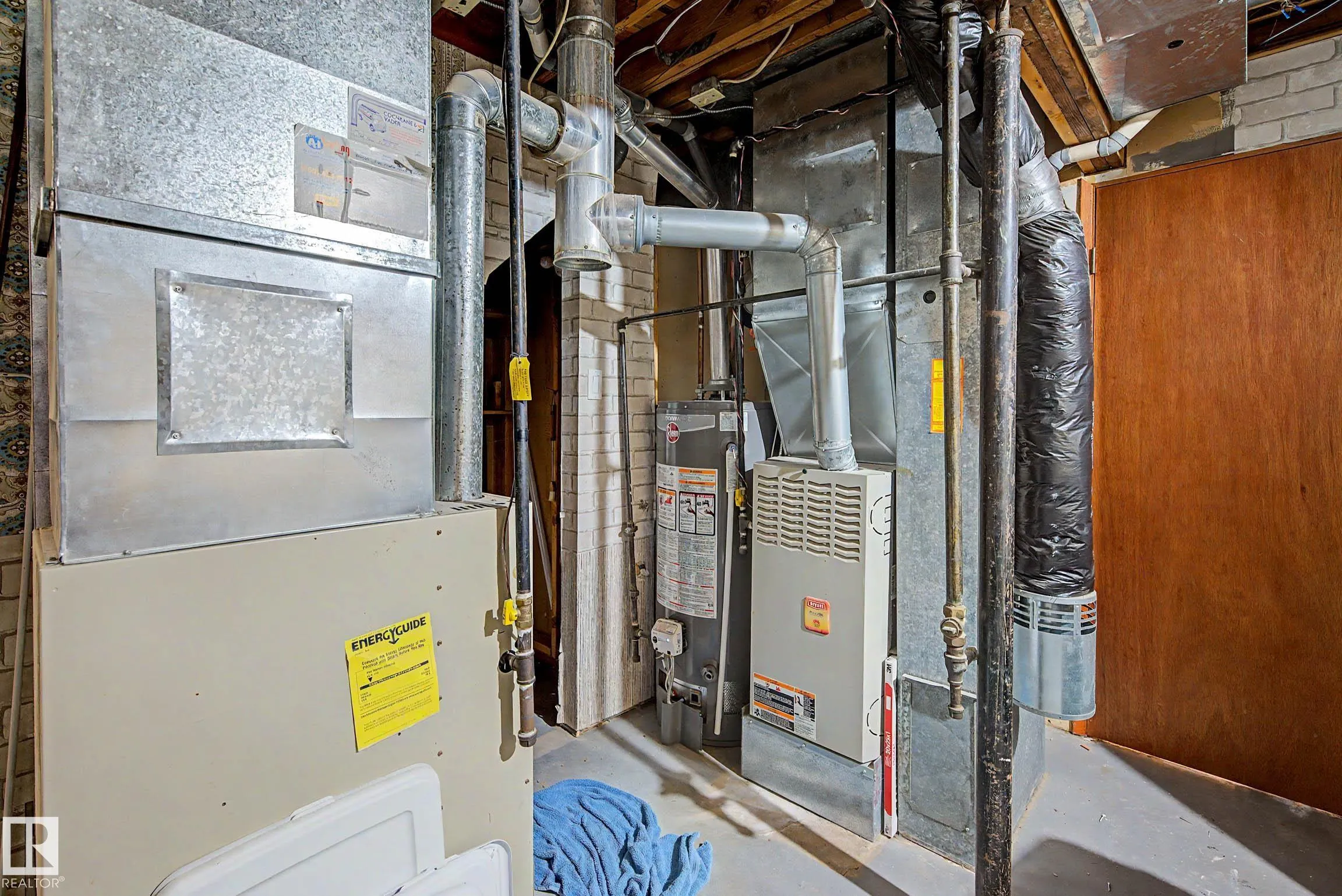 23 MONTCALM Crescent