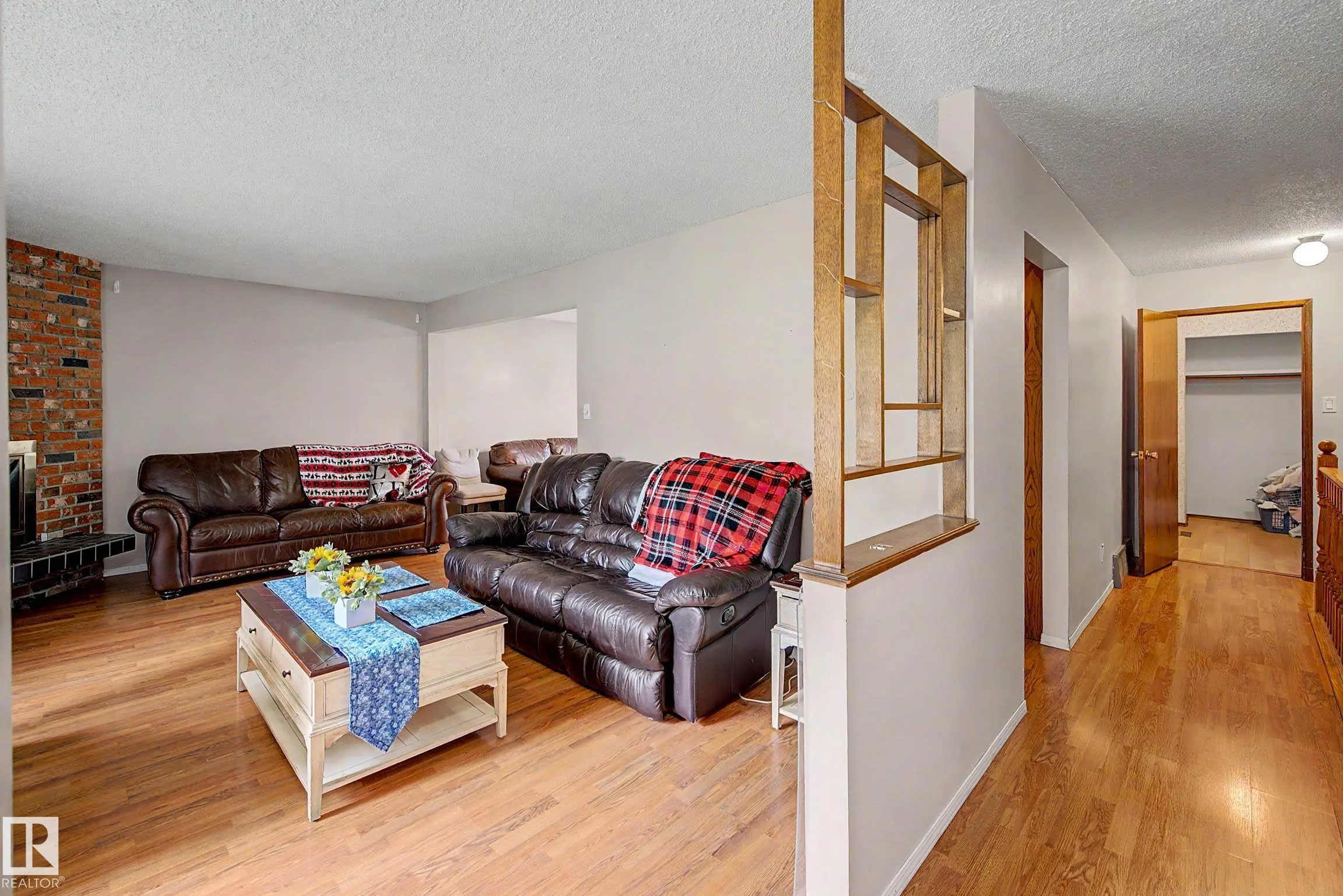 23 MONTCALM Crescent
