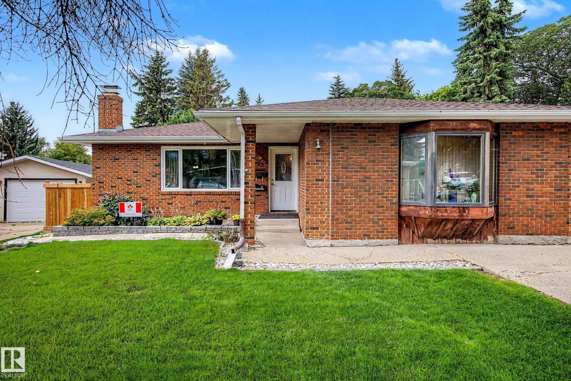 23 MONTCALM Crescent