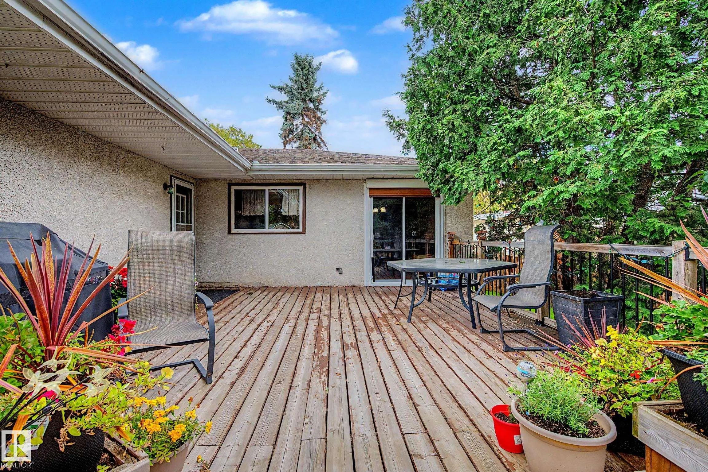 23 MONTCALM Crescent