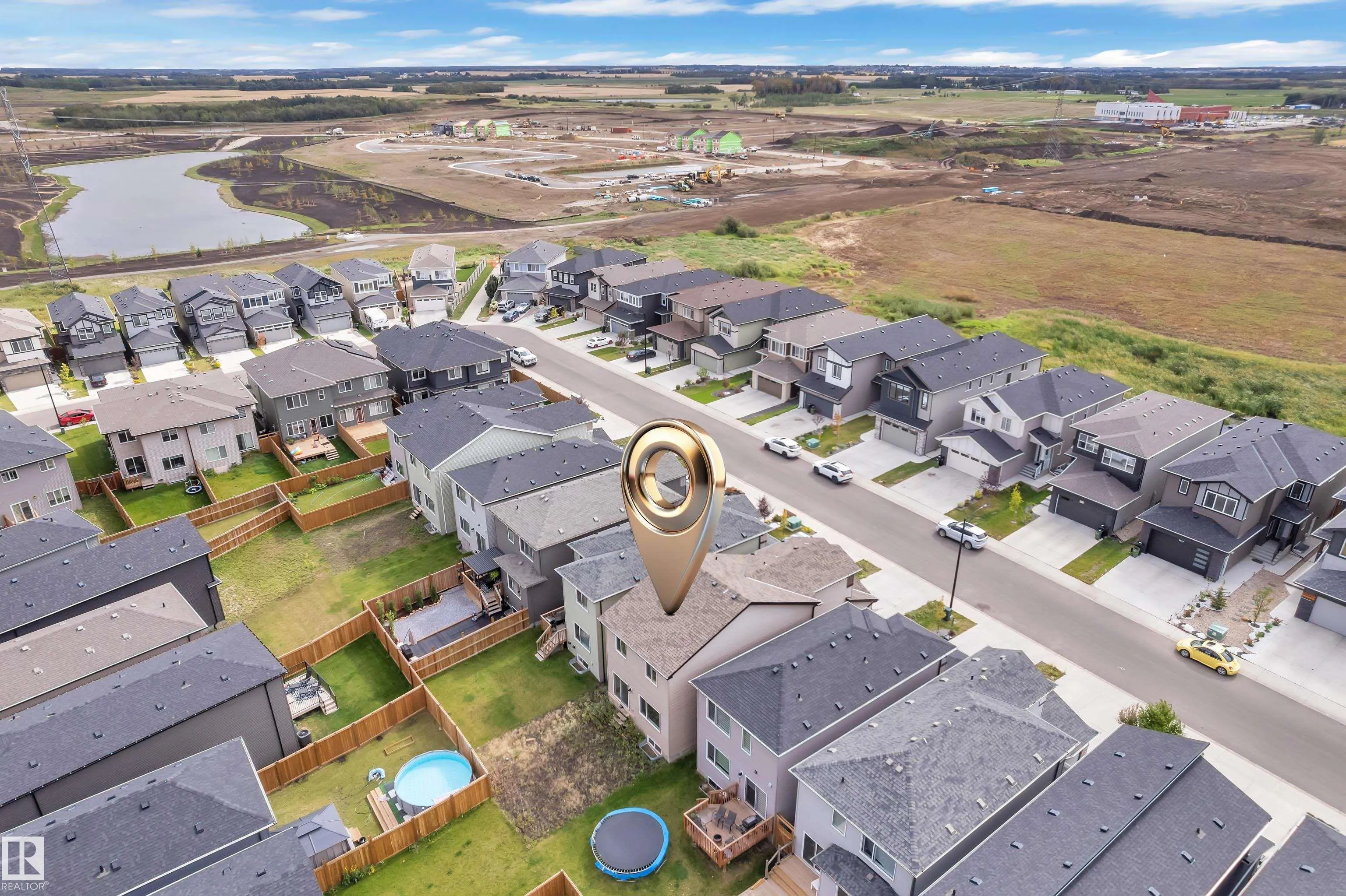 9450 PEAR Crescent