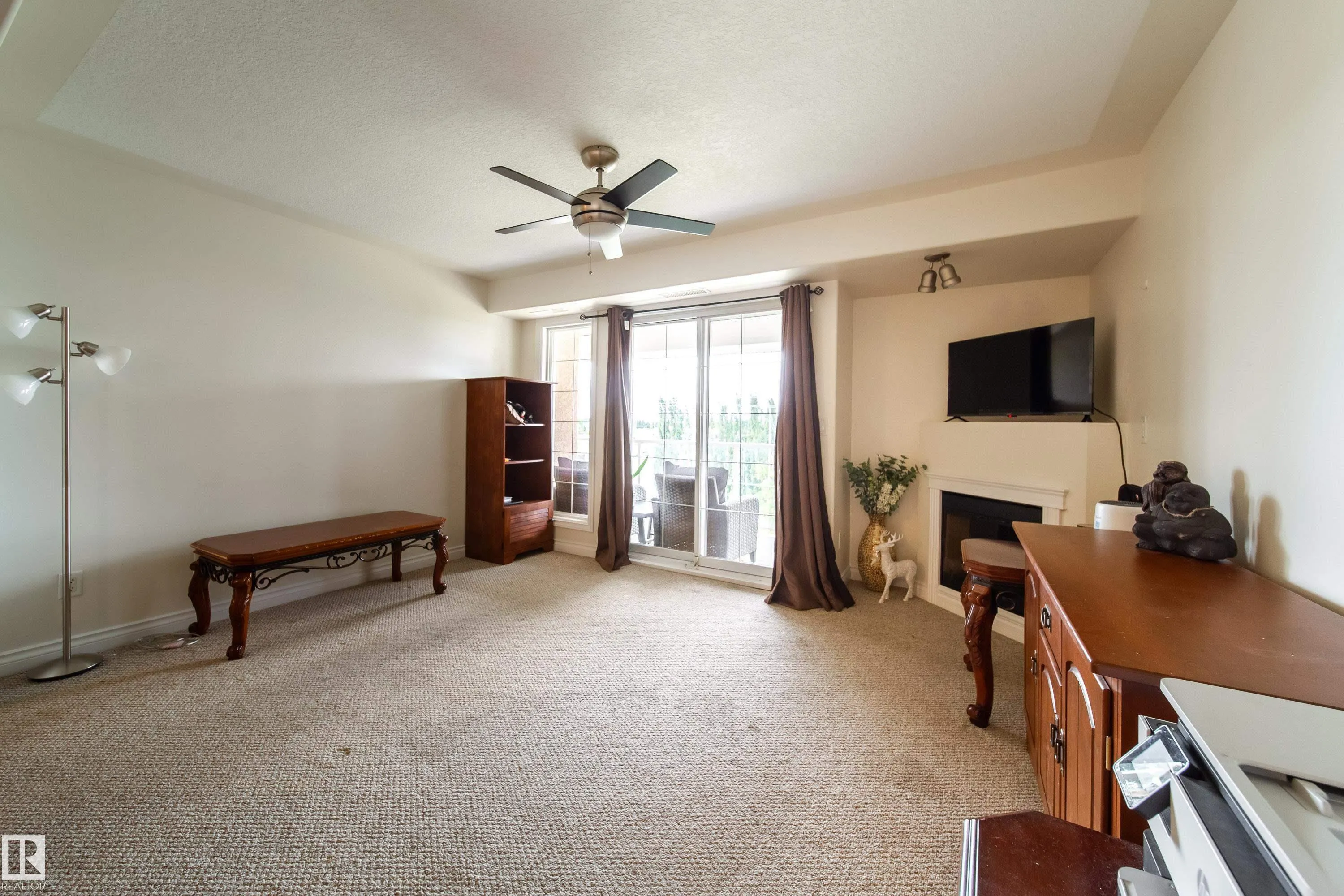 7801 GOLF COURSE Road