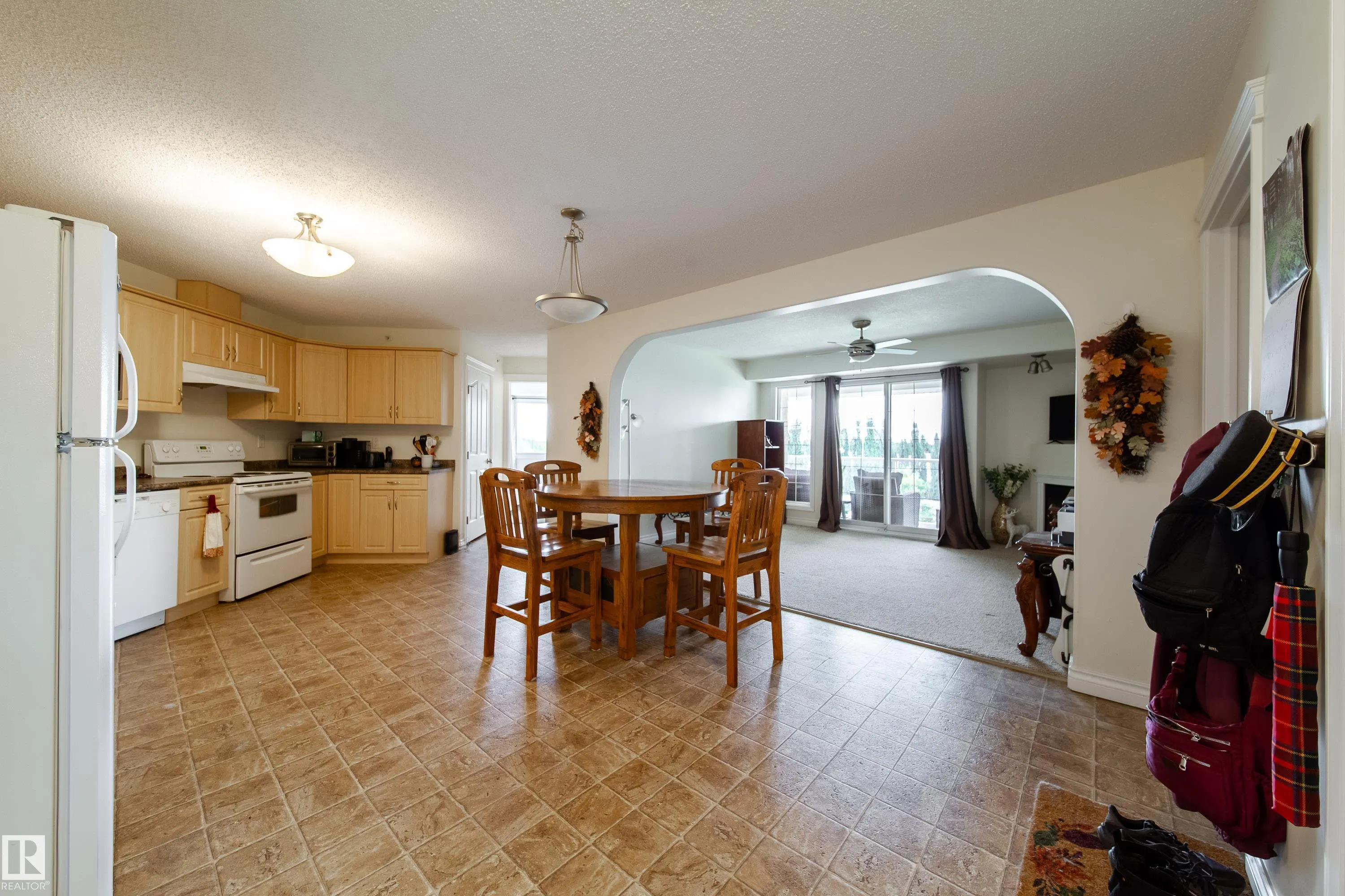 7801 GOLF COURSE Road