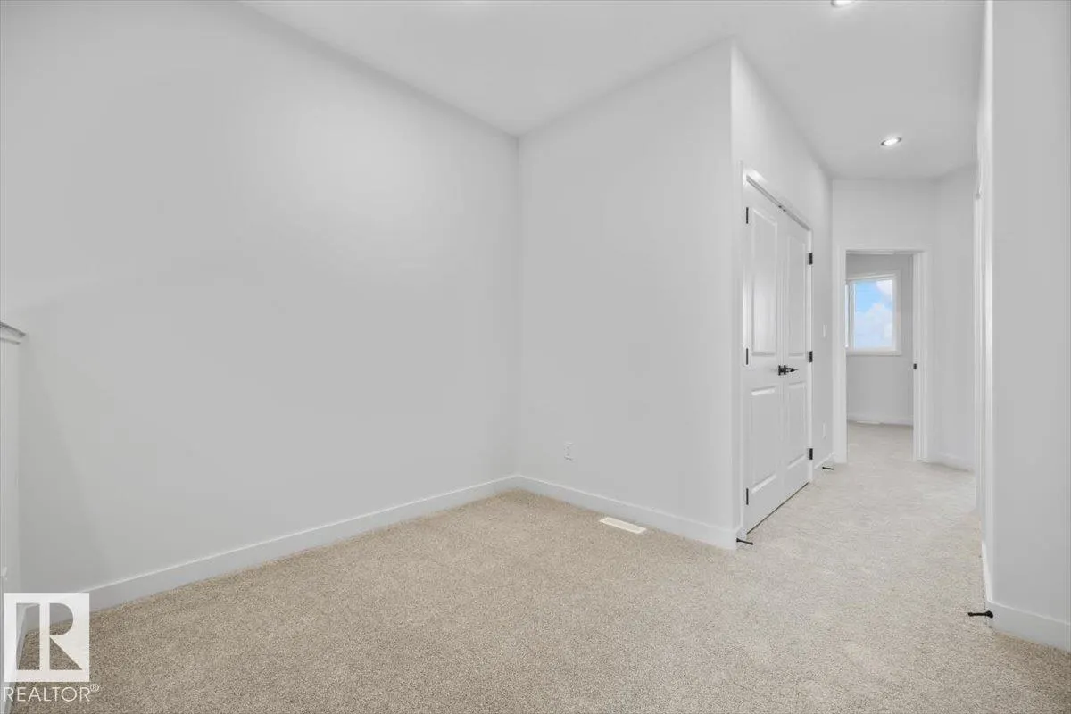 22 Juniper Wynd