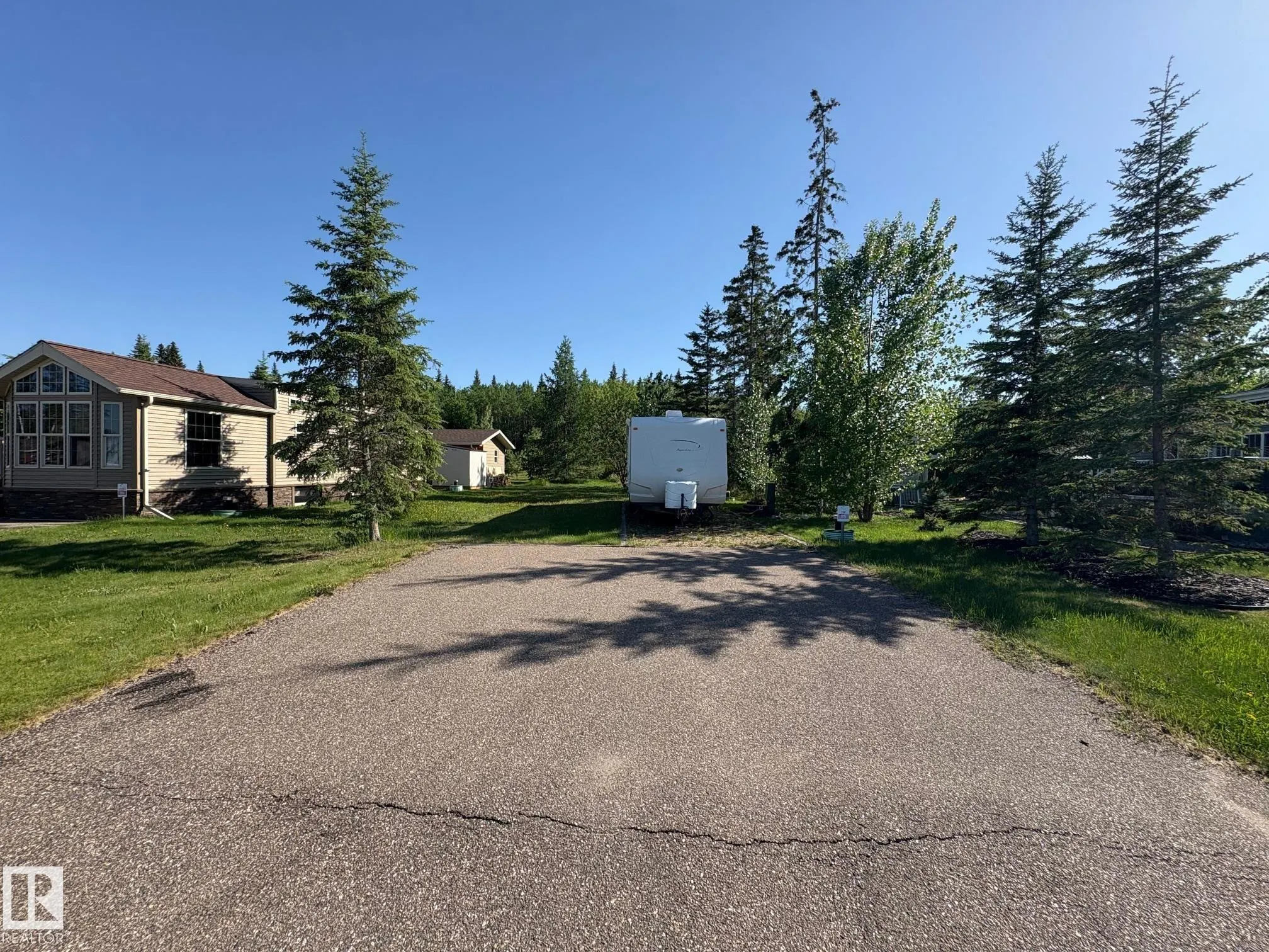 25 46514 Township Road 604A