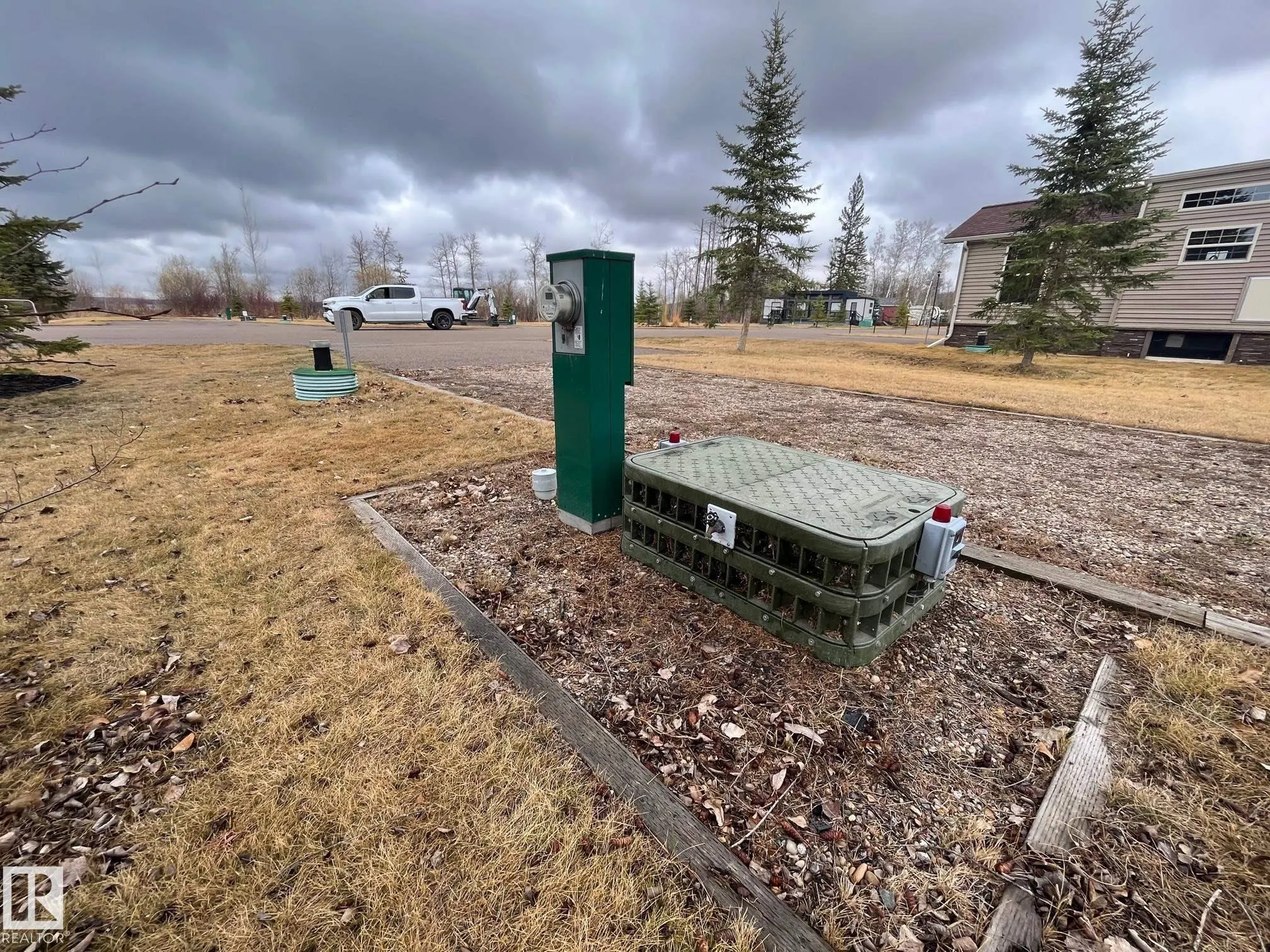 25 46514 Township Road 604A