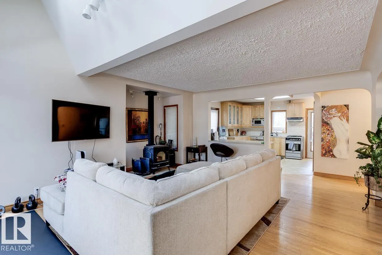14002 106 Avenue