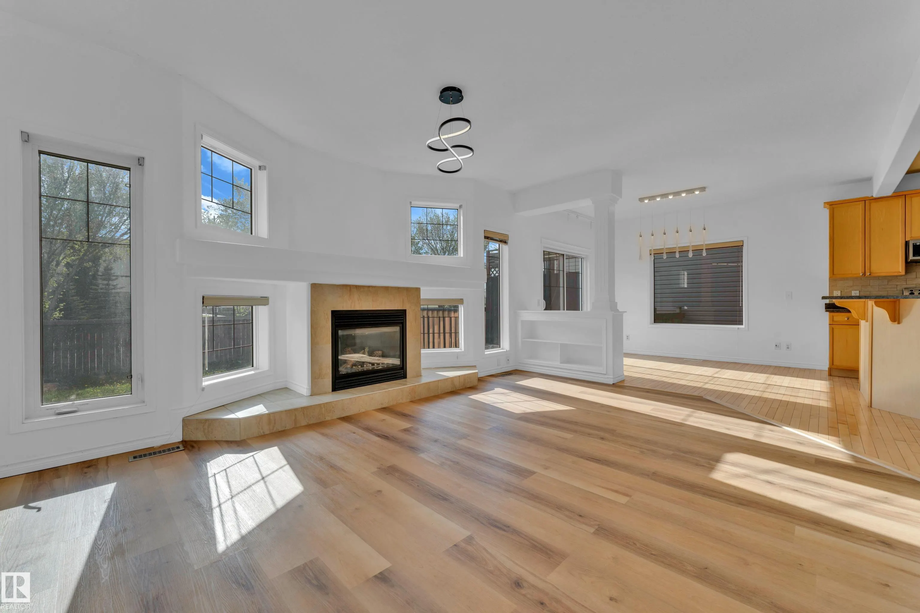 5528 209st