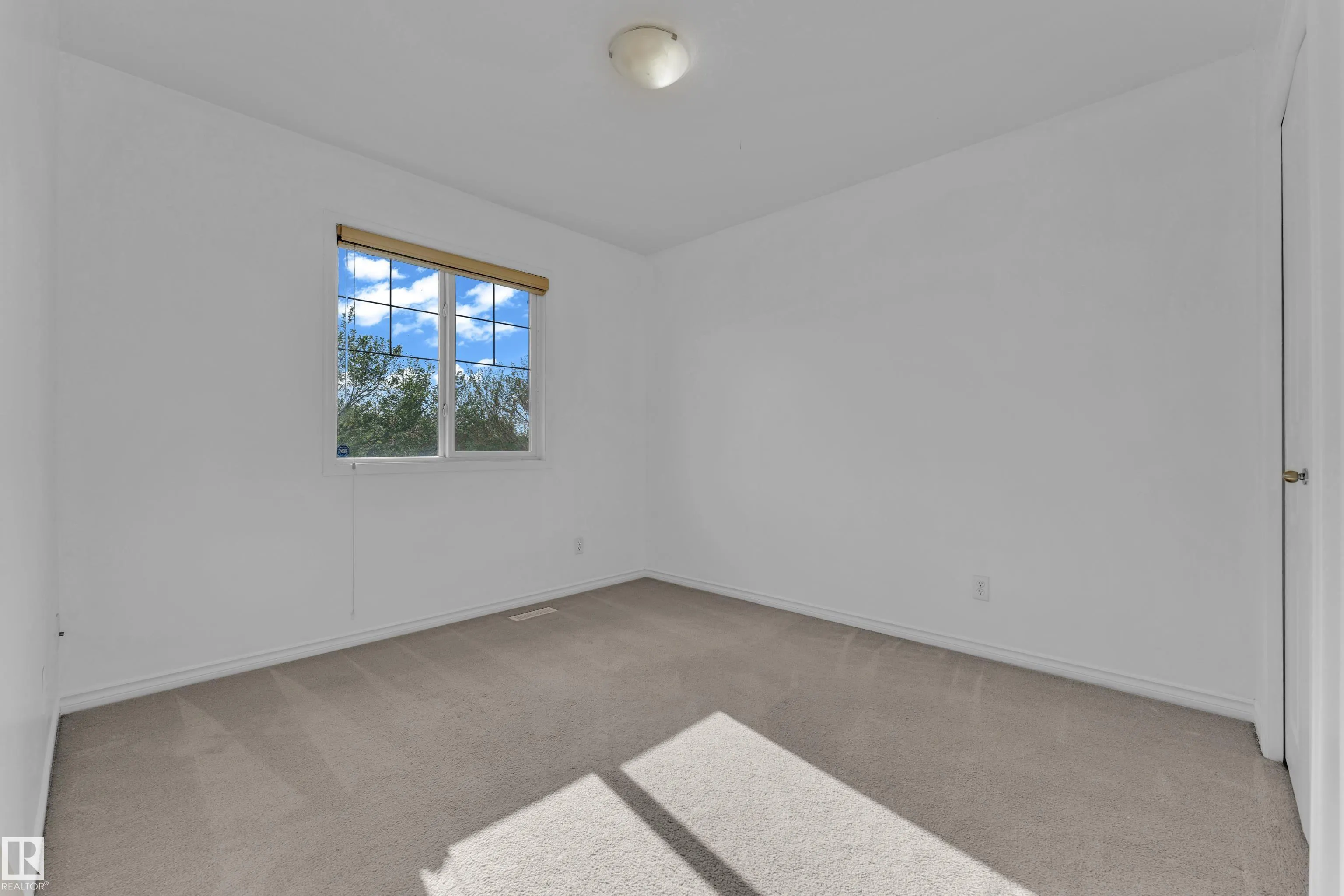5528 209st