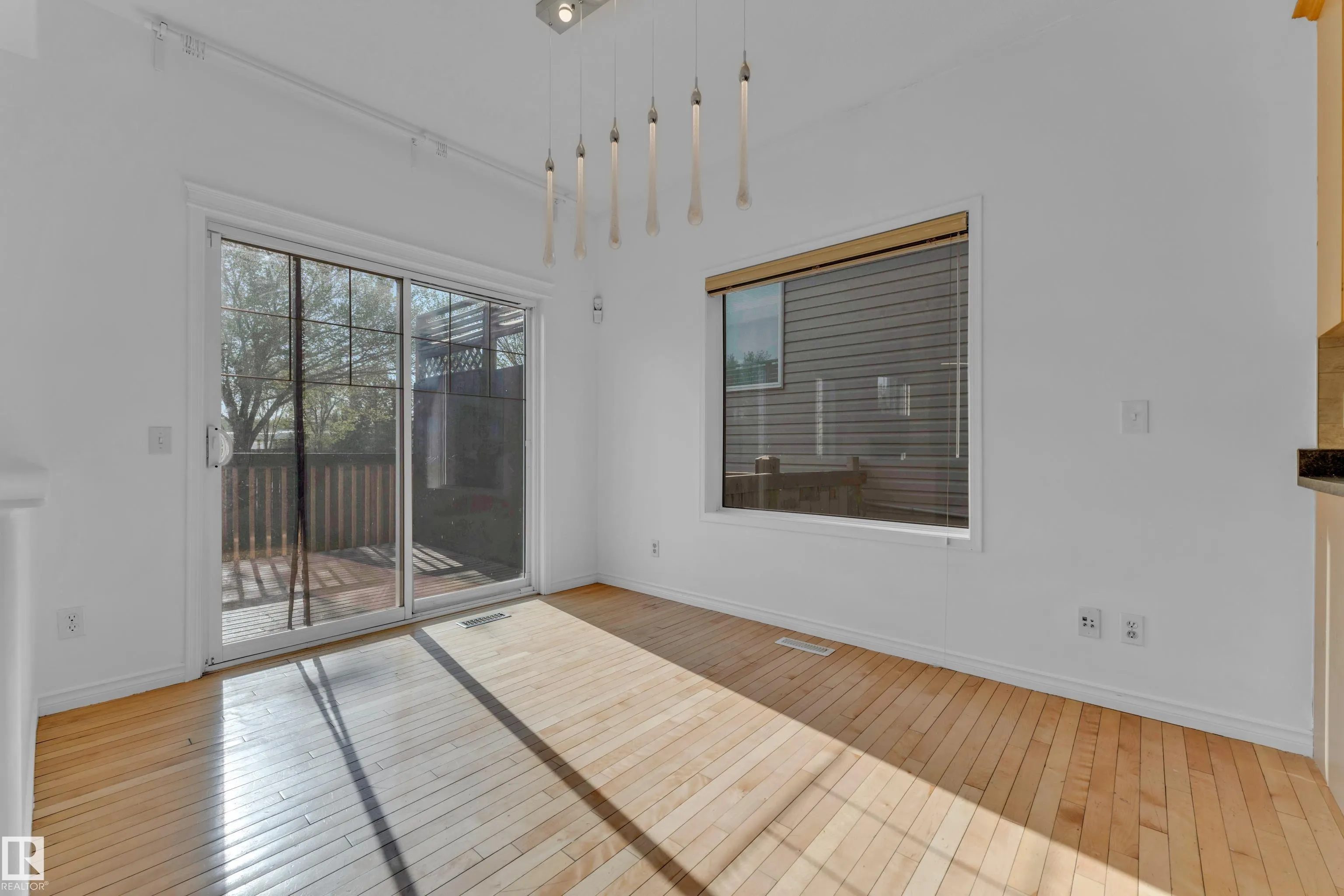 5528 209st
