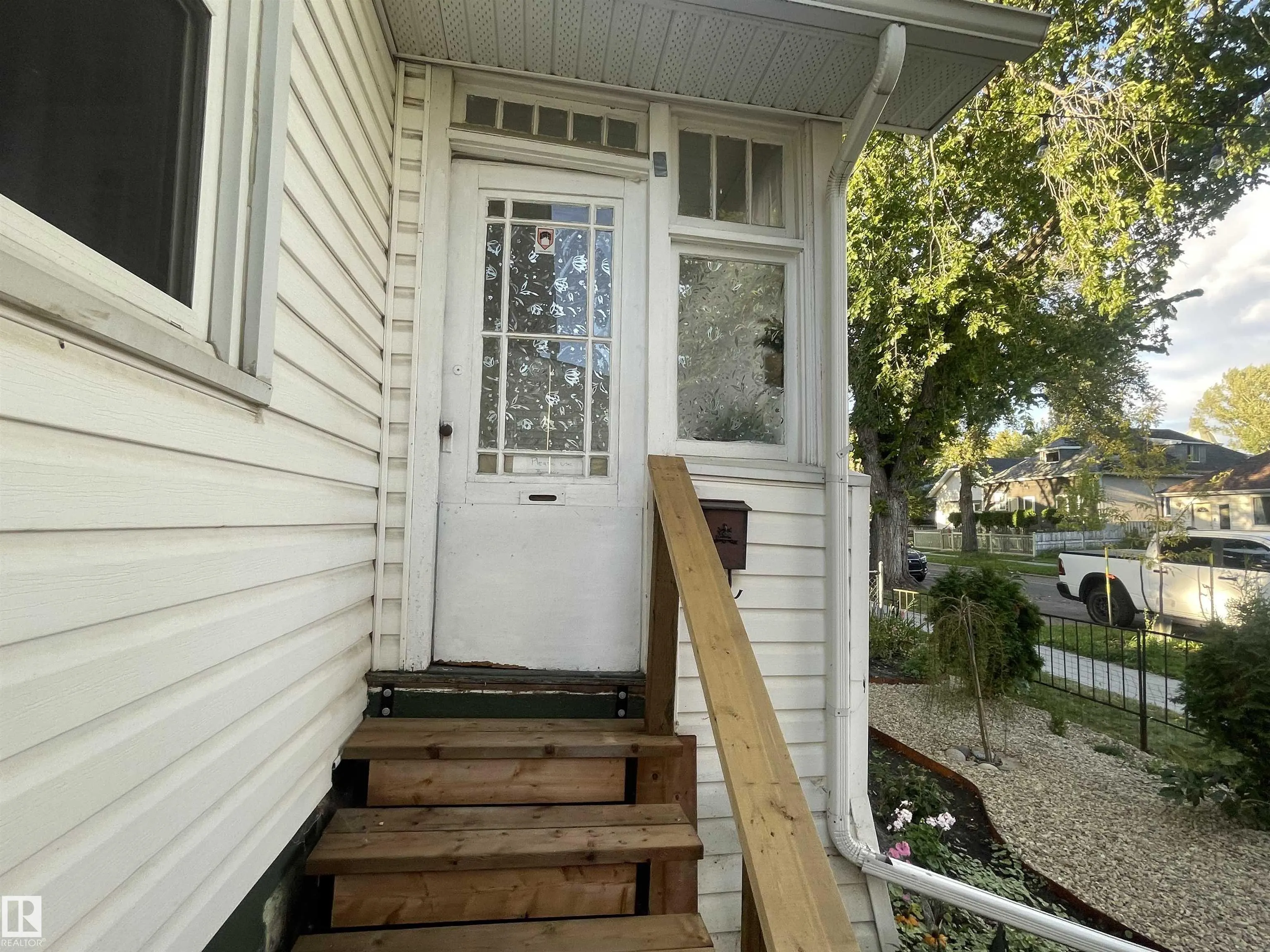 11230 96 Street