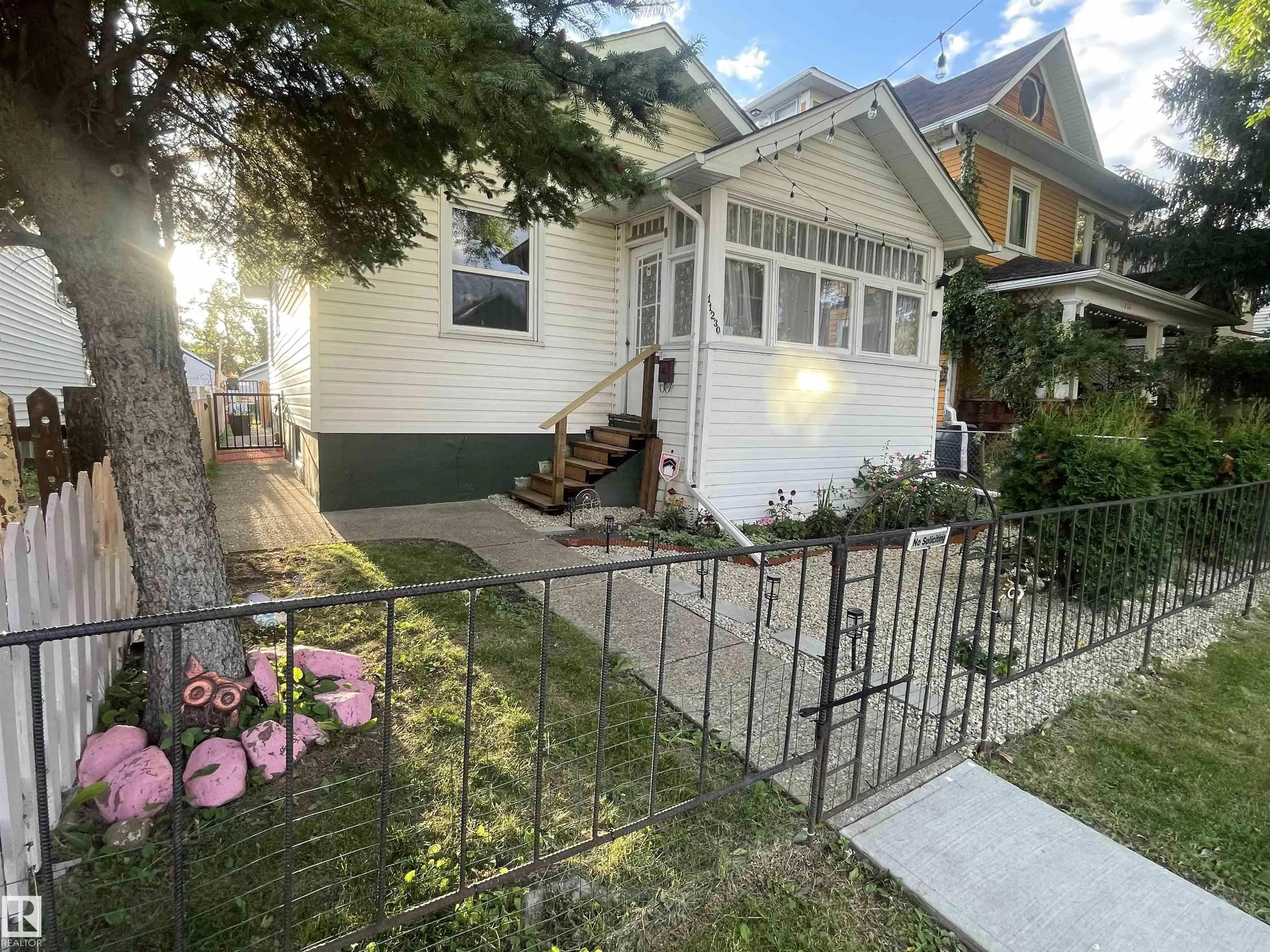 11230 96 Street