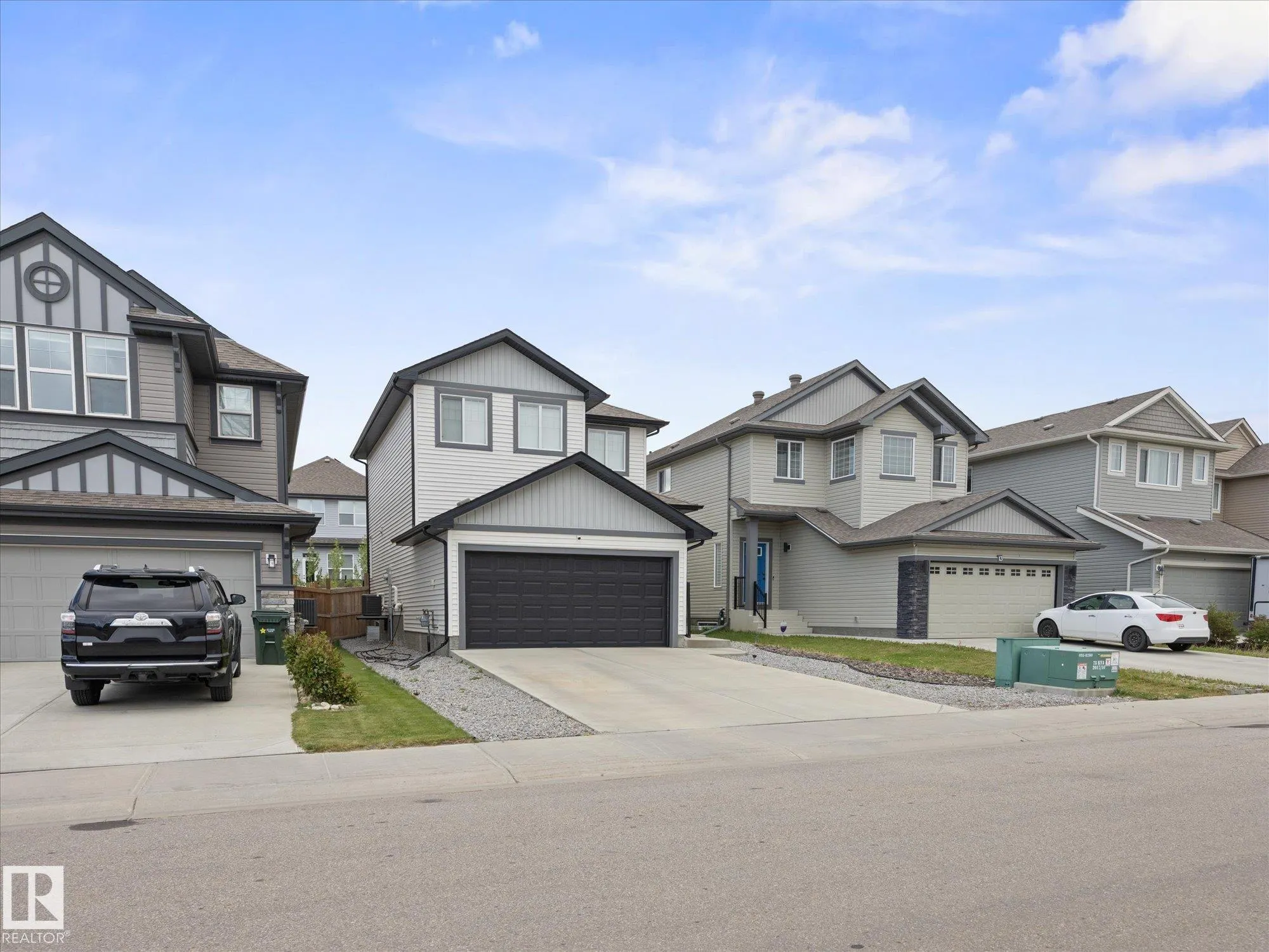 17 SAVOY Crescent