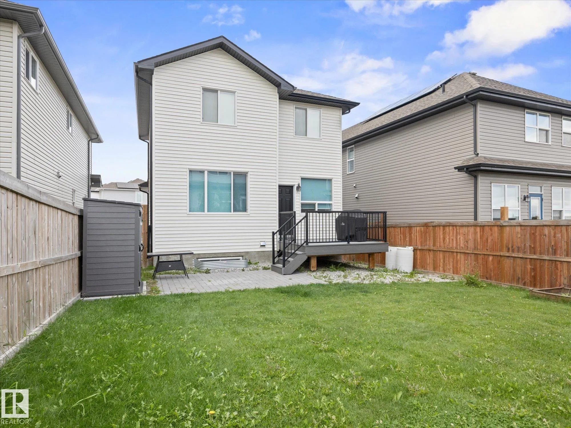 17 SAVOY Crescent