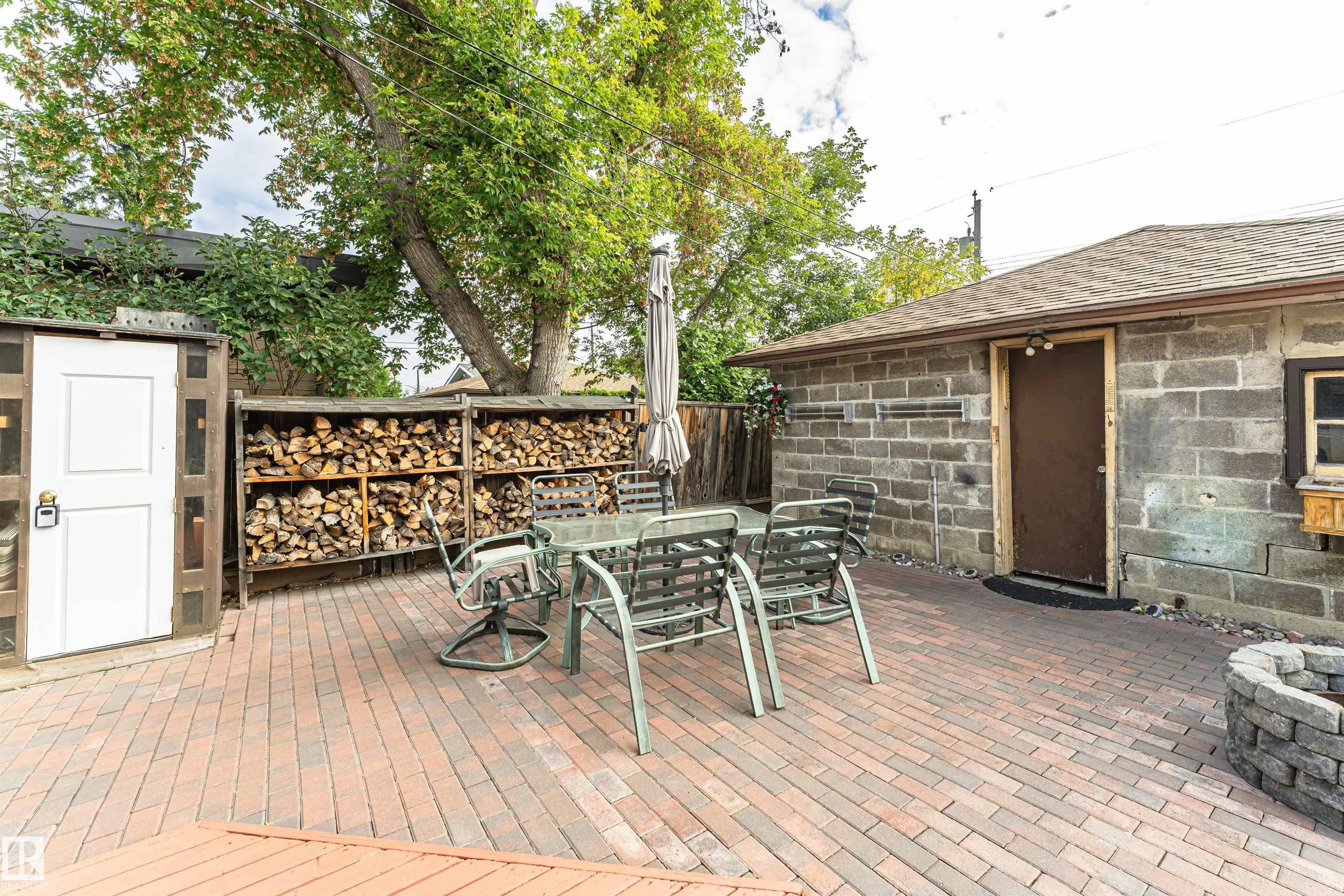 10807 136 Street