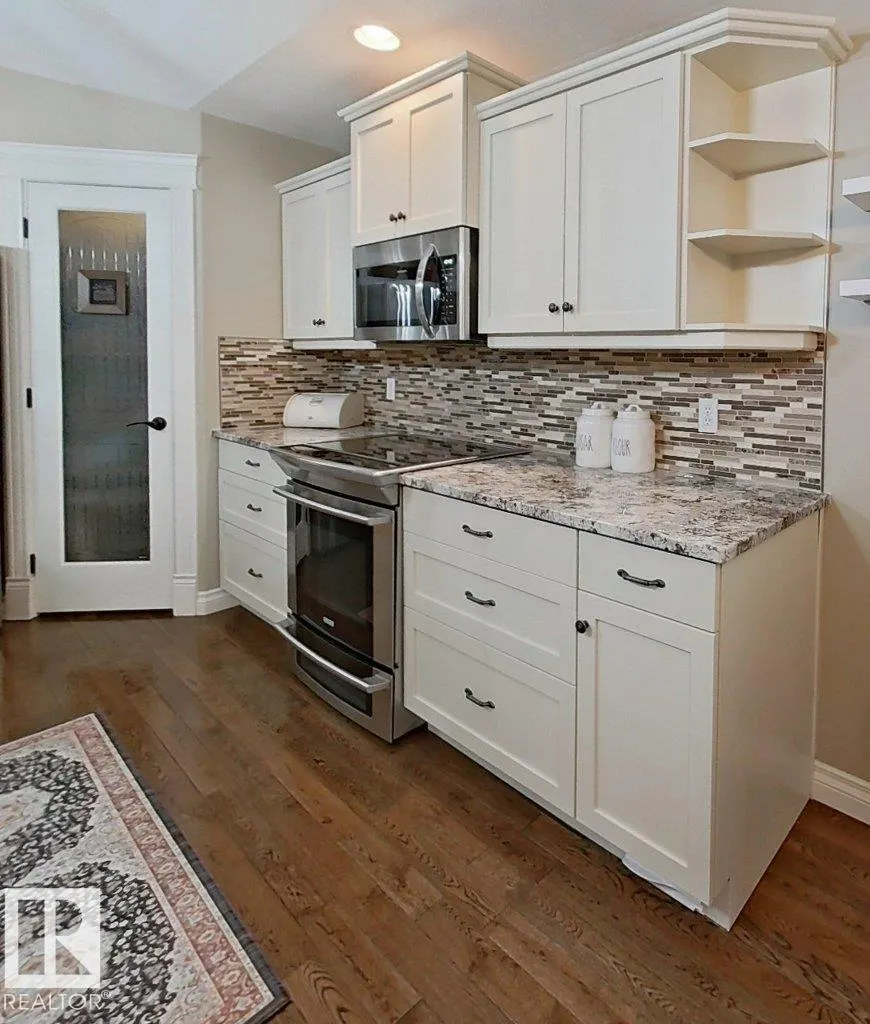 86 LINKSVIEW Drive