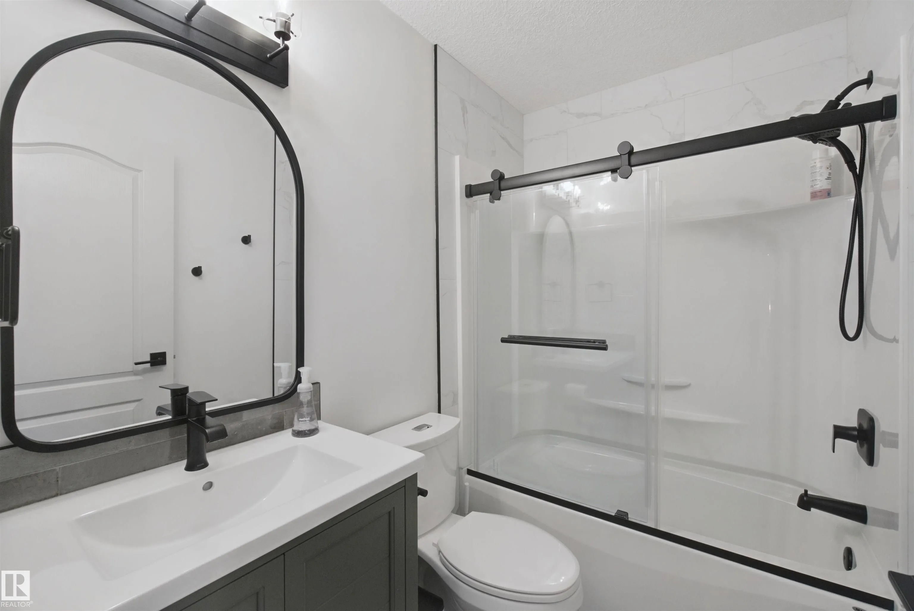 46 GUENETTE Crescent