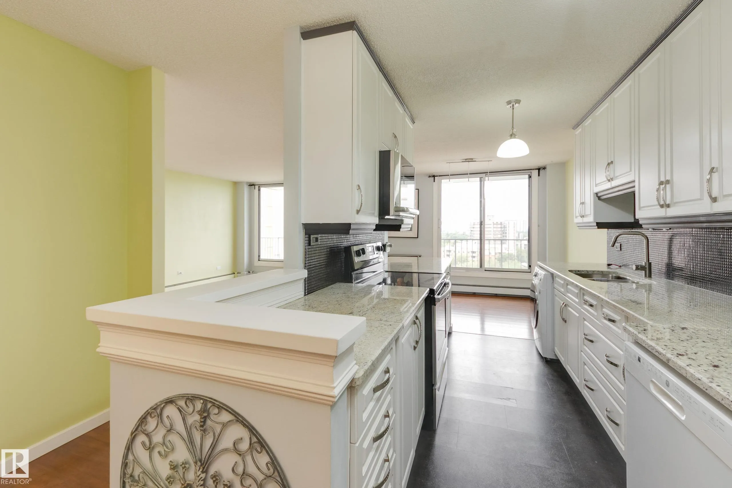 10135 SASKATCHEWAN Drive