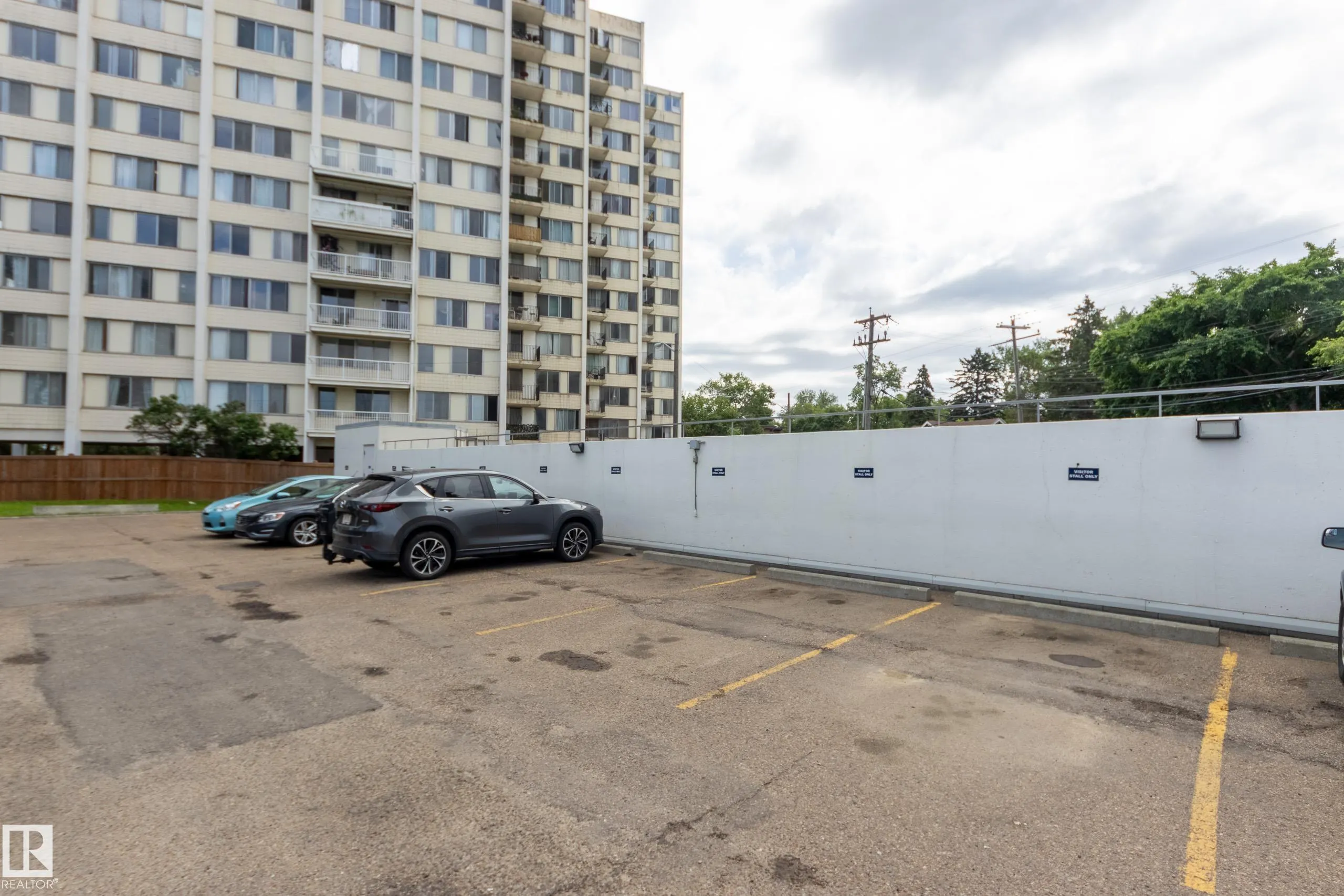 10135 SASKATCHEWAN Drive