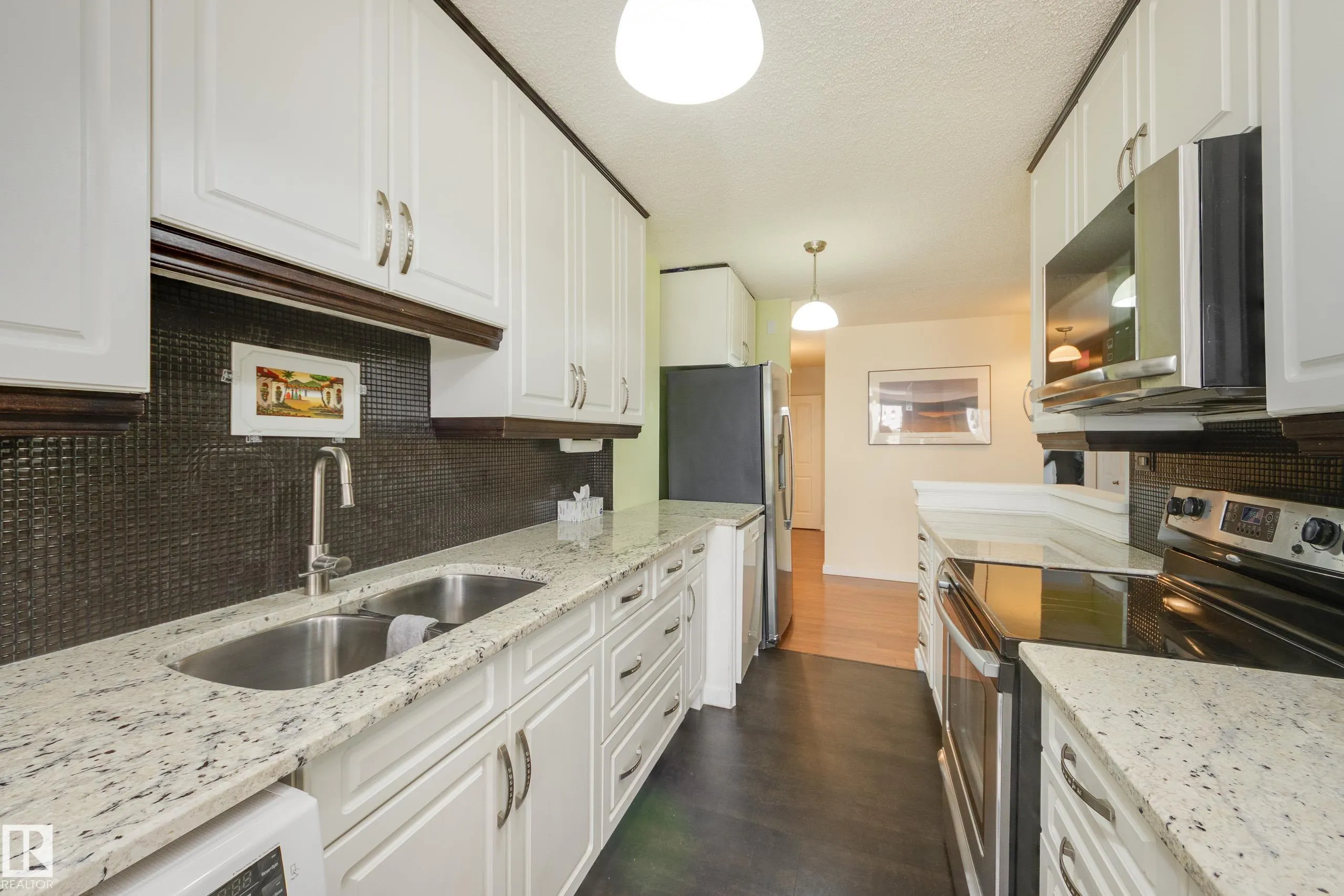 10135 SASKATCHEWAN Drive