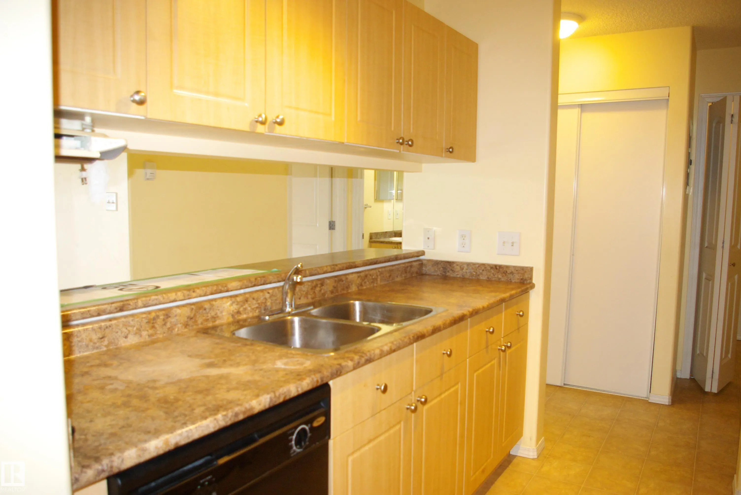 70 WOODSMERE