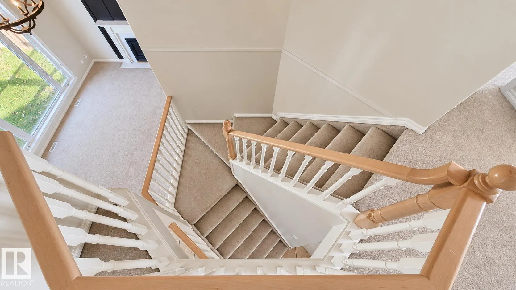 125 Coloniale Way