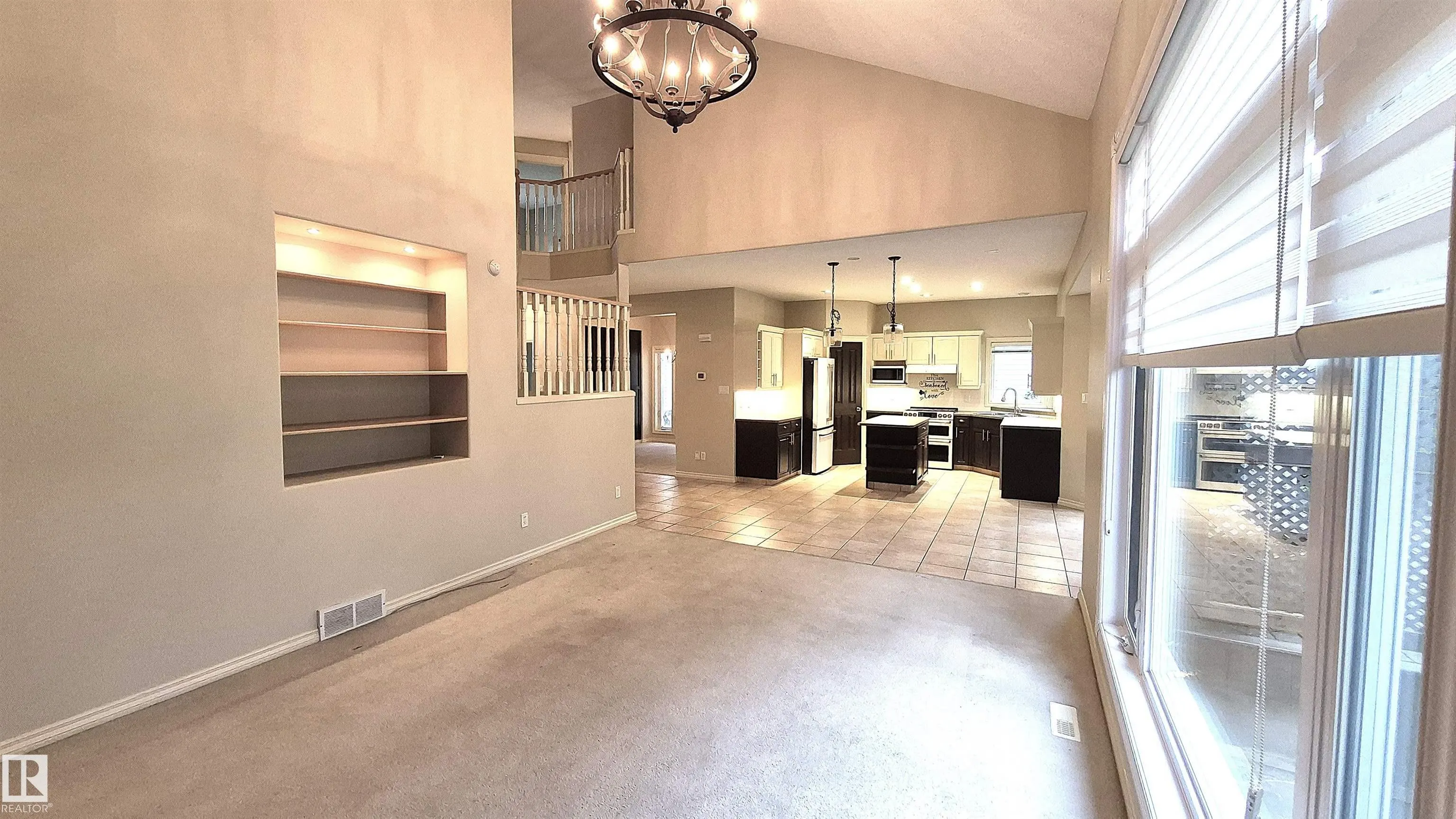 125 Coloniale Way