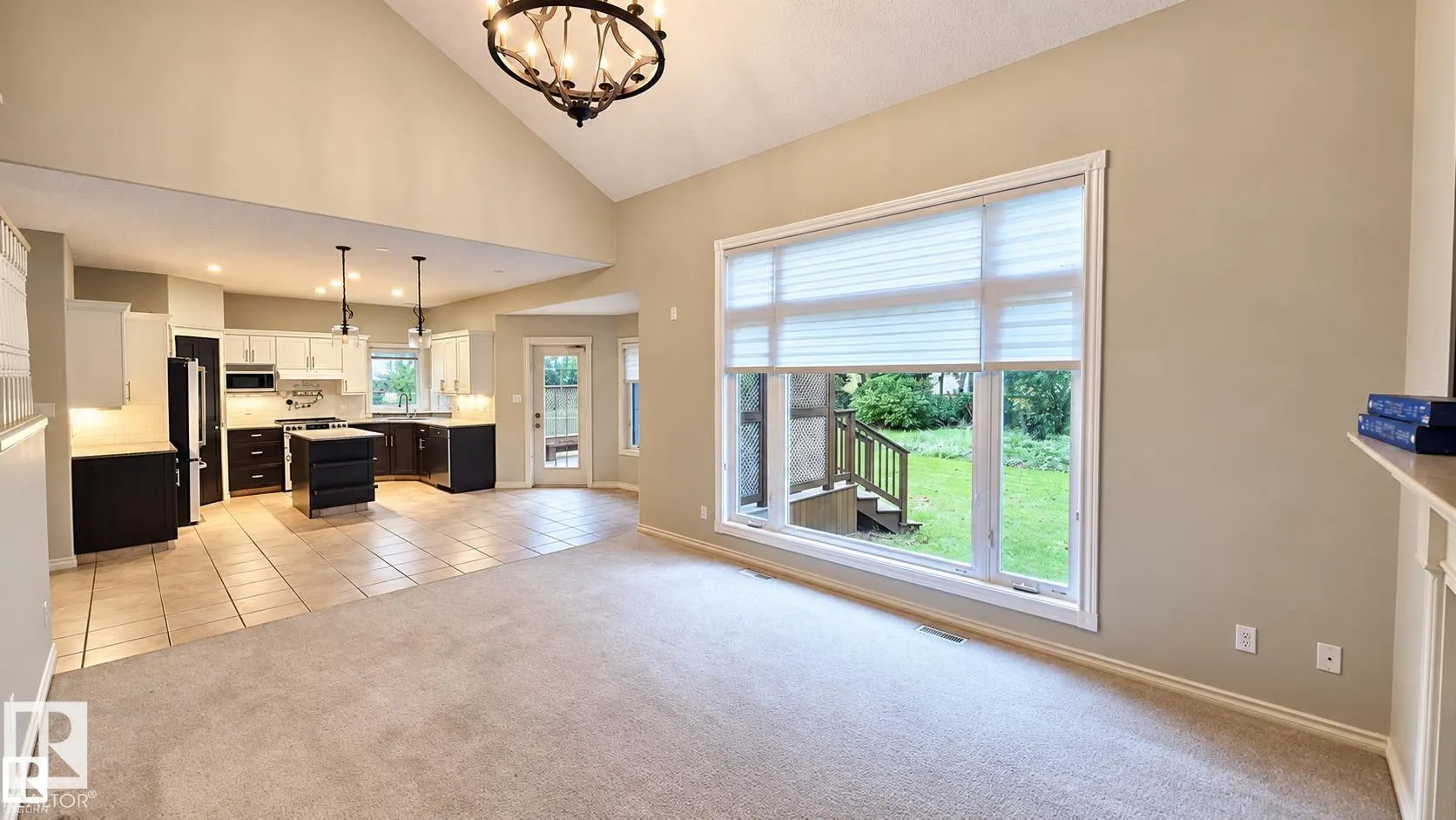 125 Coloniale Way