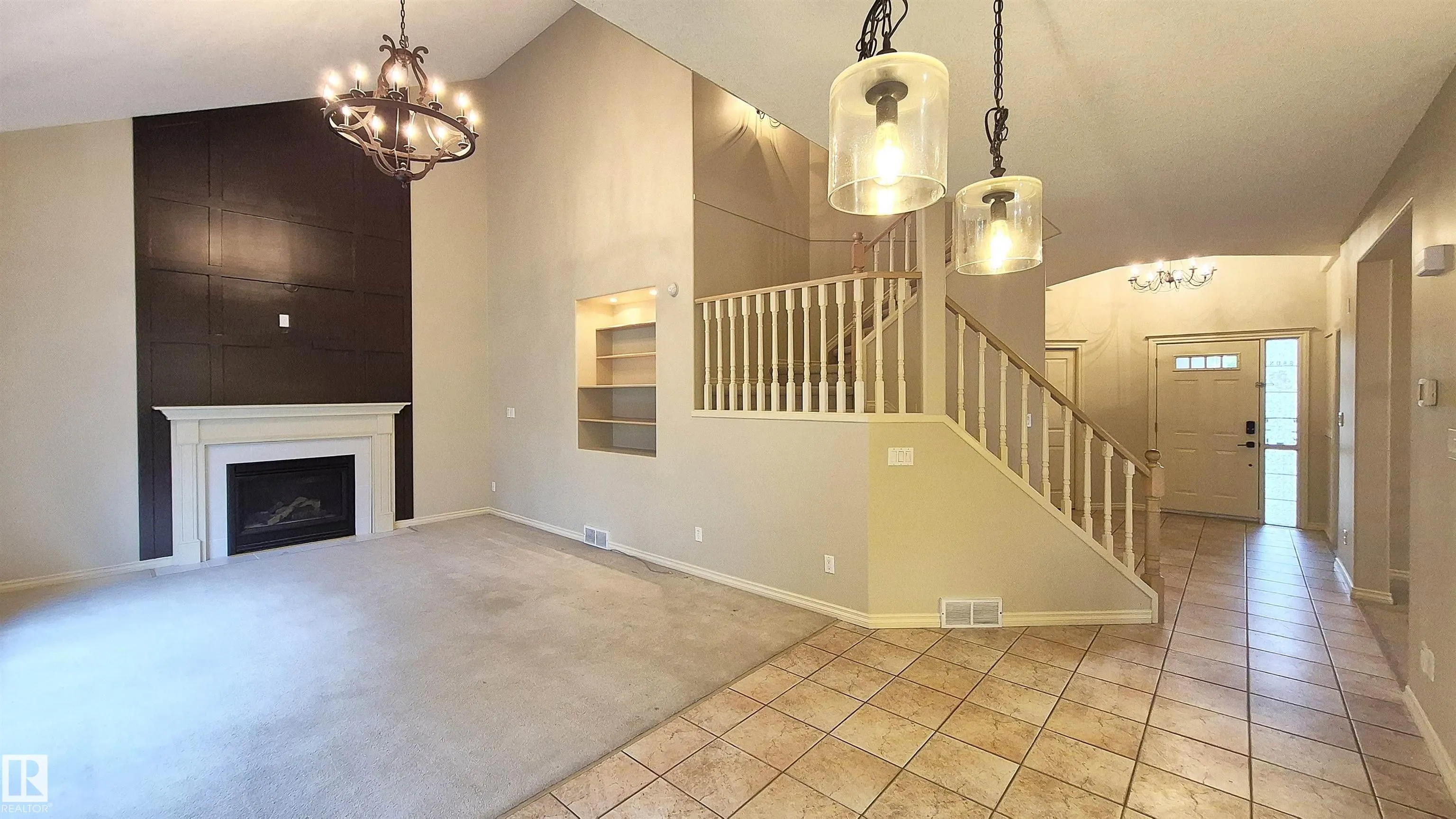 125 Coloniale Way