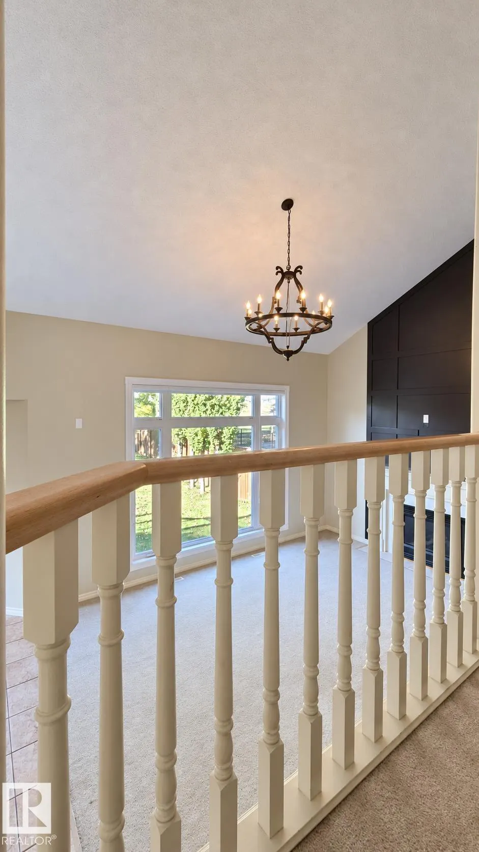 125 Coloniale Way