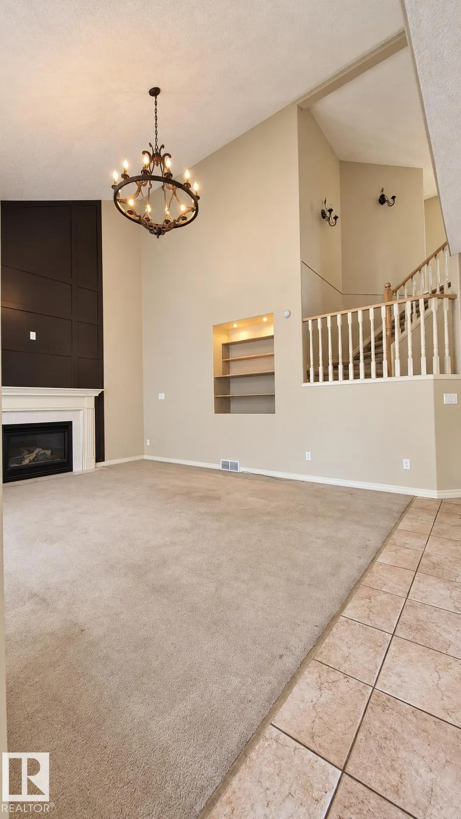 125 Coloniale Way