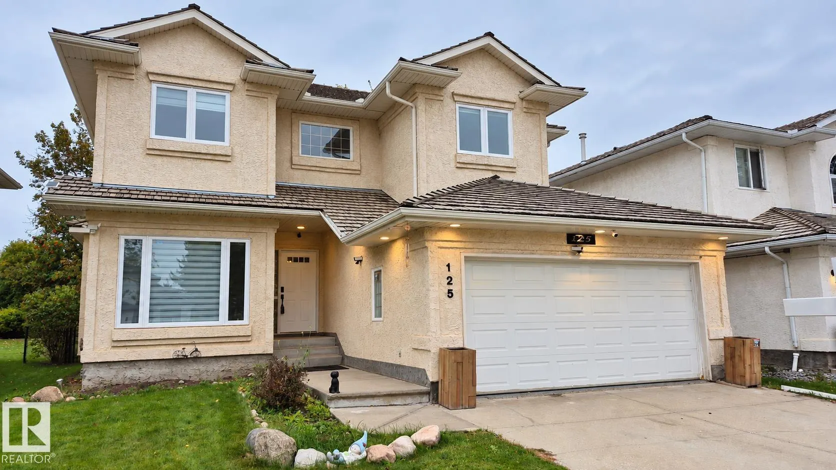 125 Coloniale Way