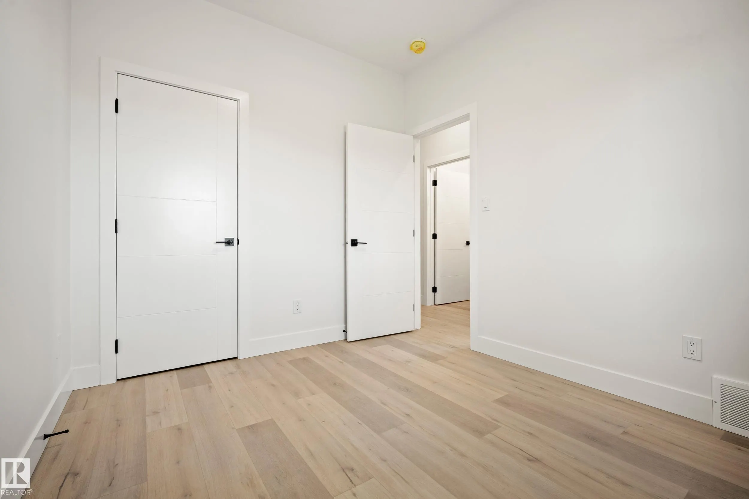 370 Liden Loop