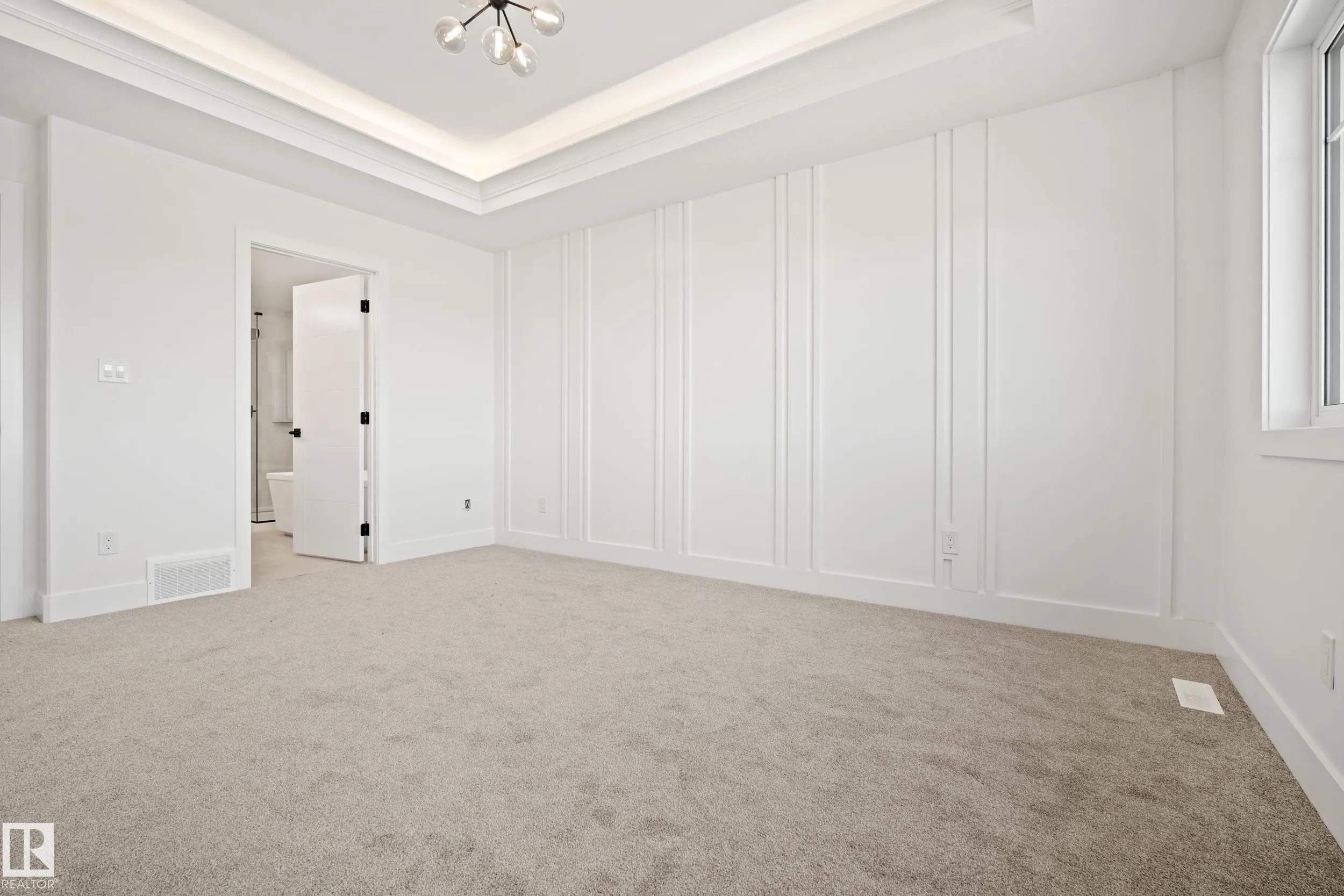 370 Liden Loop