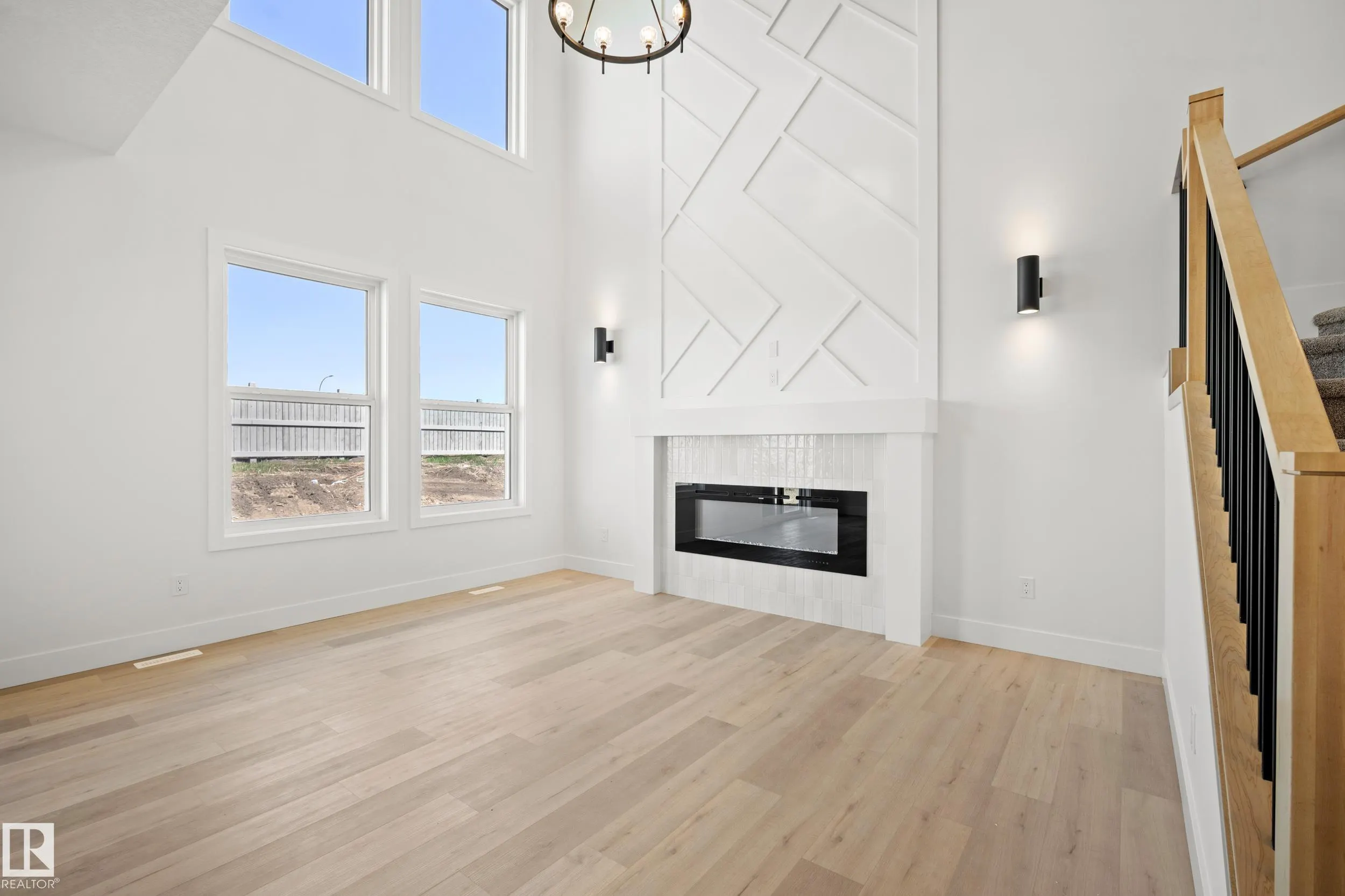 370 Liden Loop