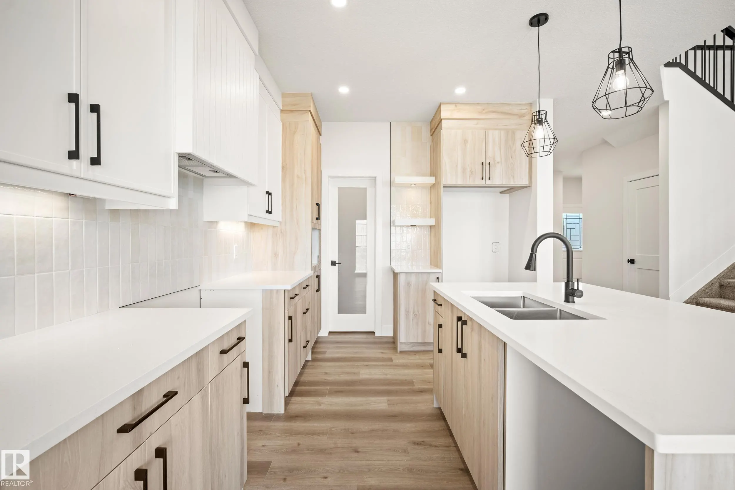 370 Liden Loop